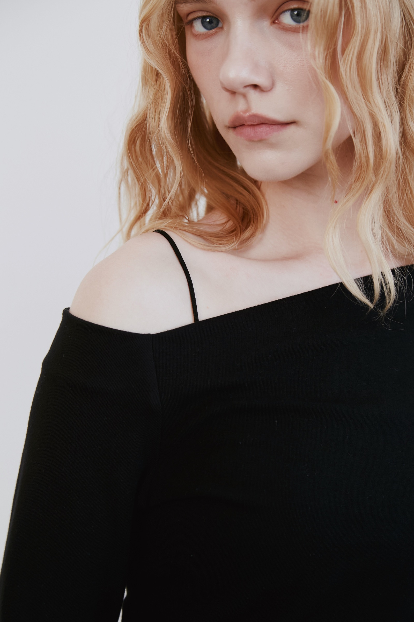 1886F228-4948-4718-BB97-3D4E2B45349E