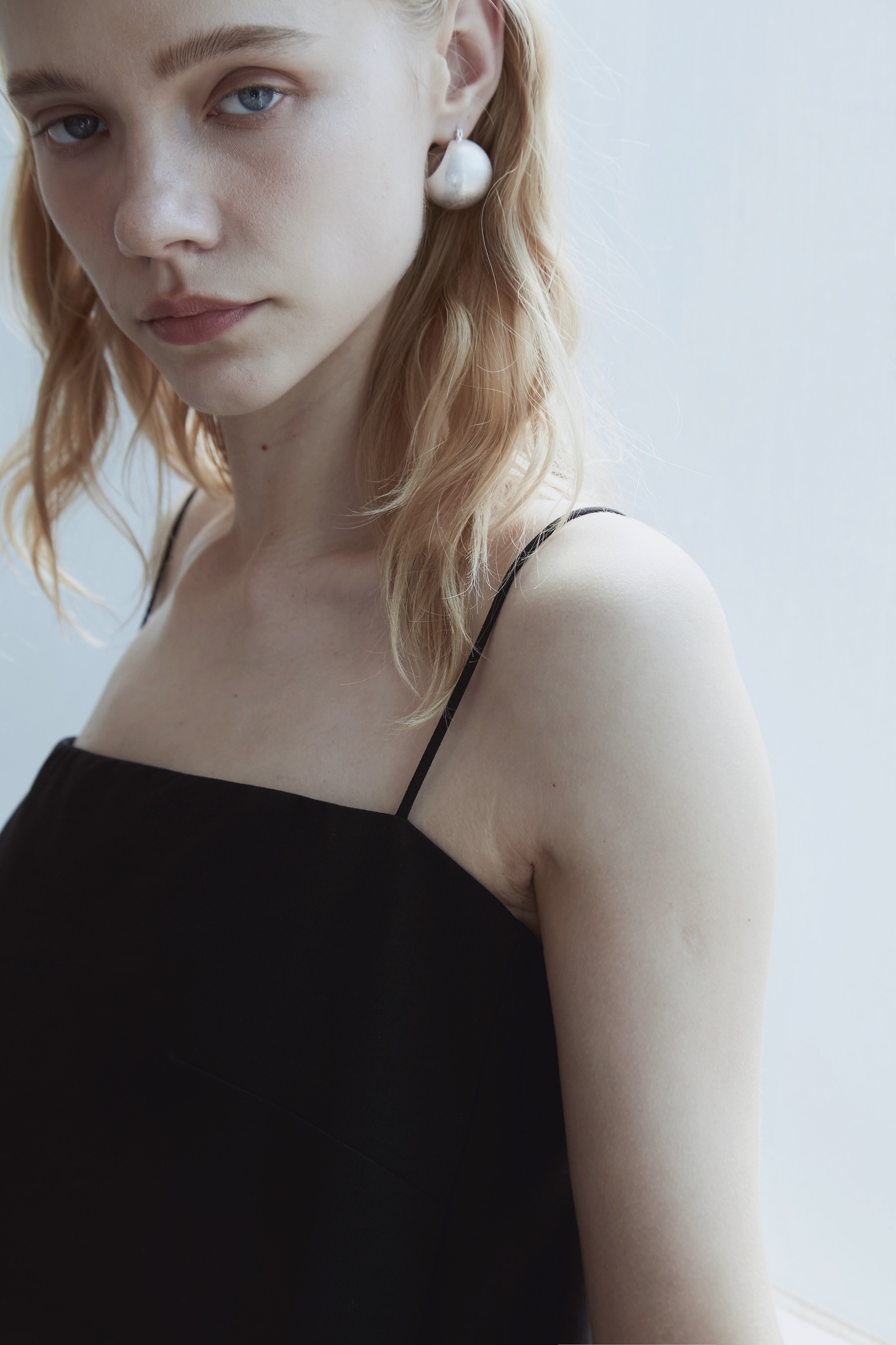 F0B4A5A4-4D6D-4C1D-B606-C5EFC5438A7C