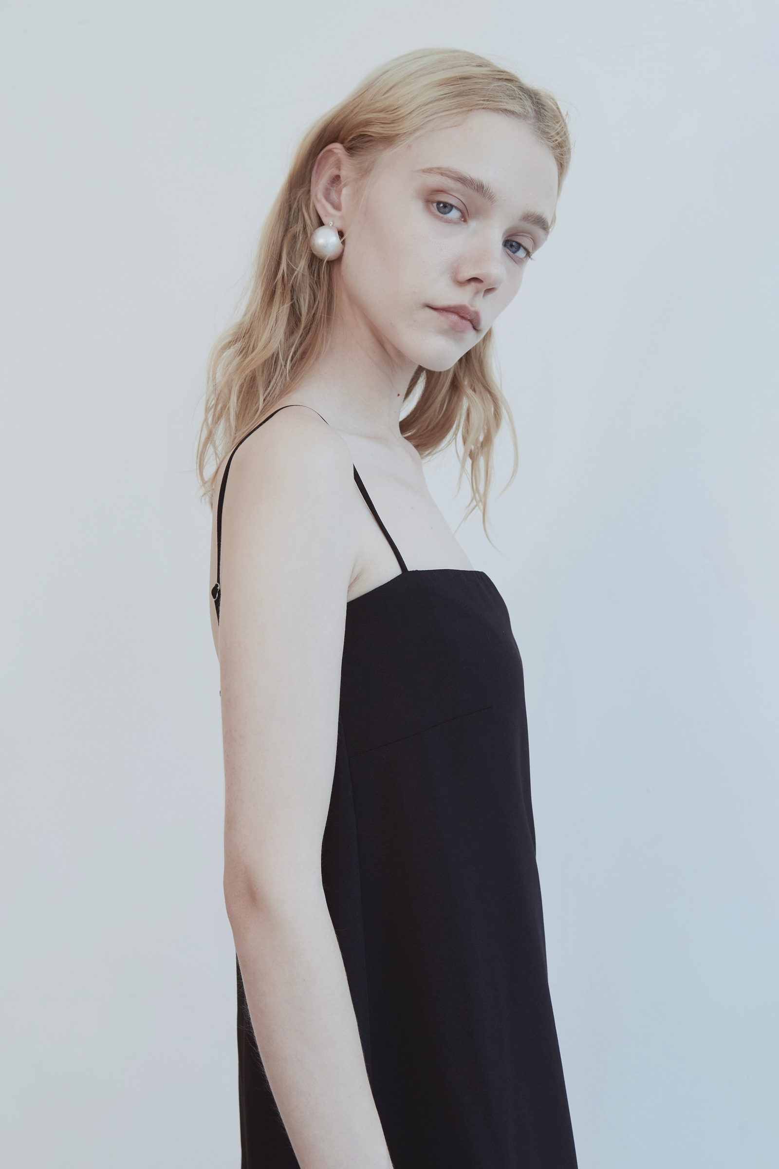 5241B945-6B3F-4F7E-990A-A1643664B0B1