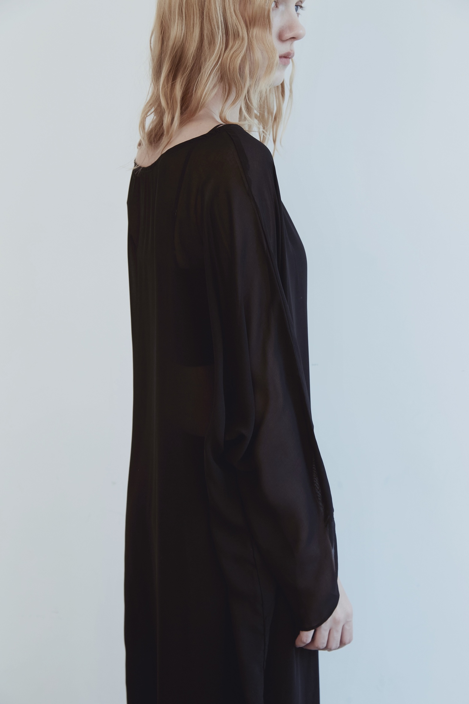 9F5523DC-C193-4FF0-BC8C-459918E0E95A