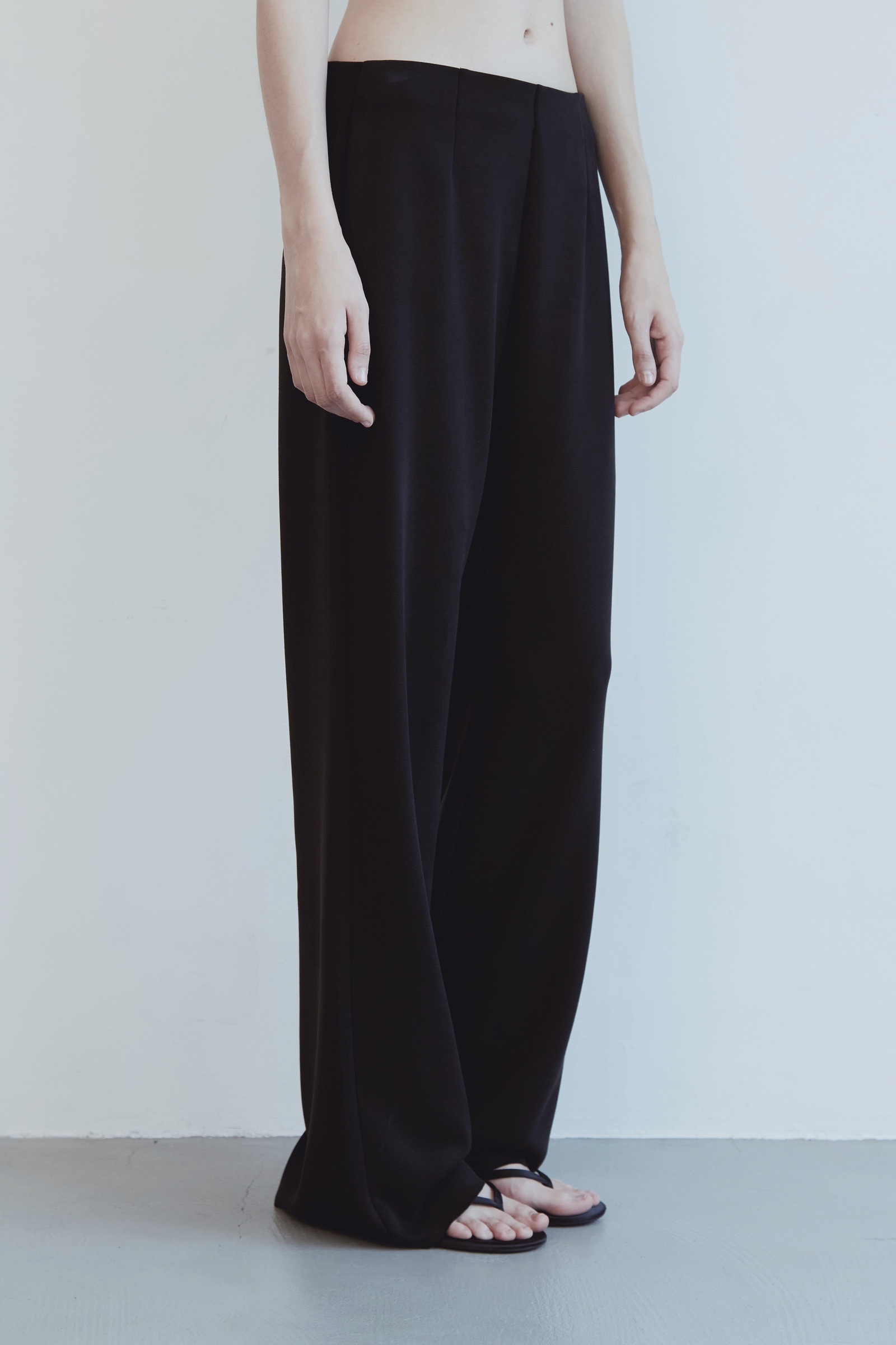 DFE9B157-25D5-49F9-9C18-1FB4DAE2B02B