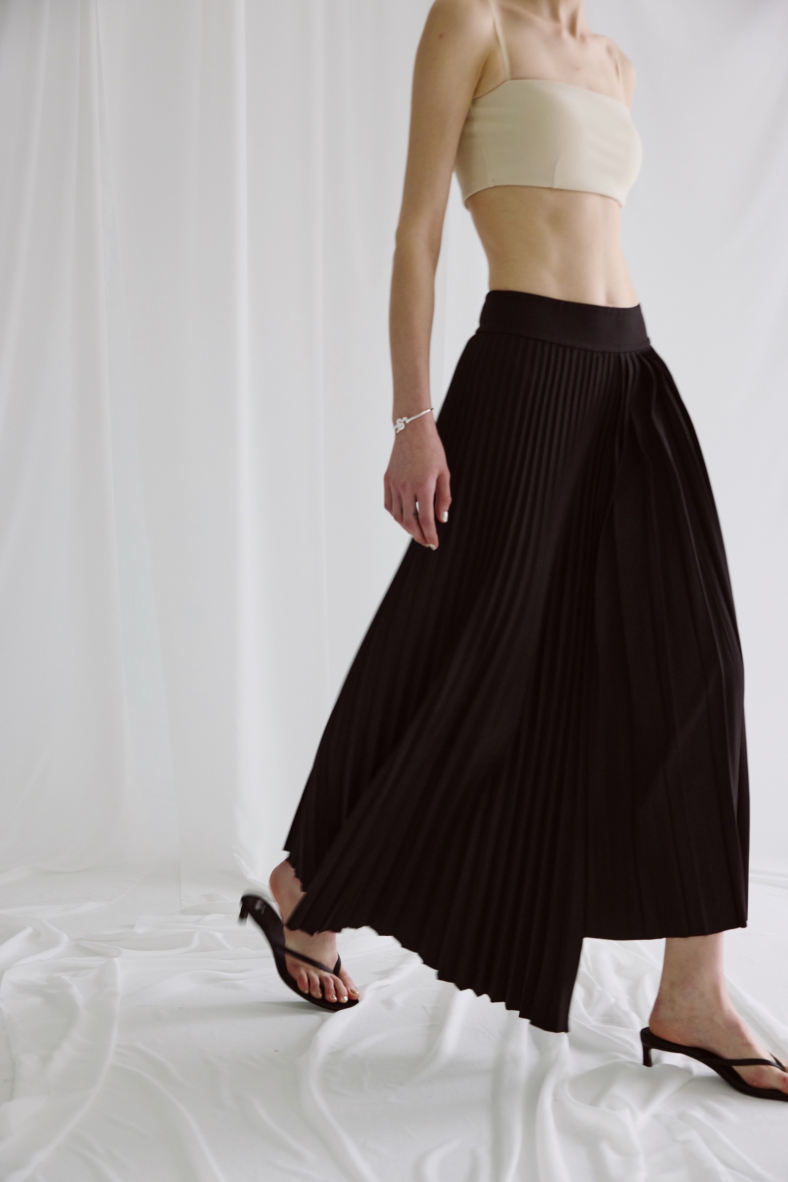 B07AB08A-B969-451F-9F93-B86B61BB338A