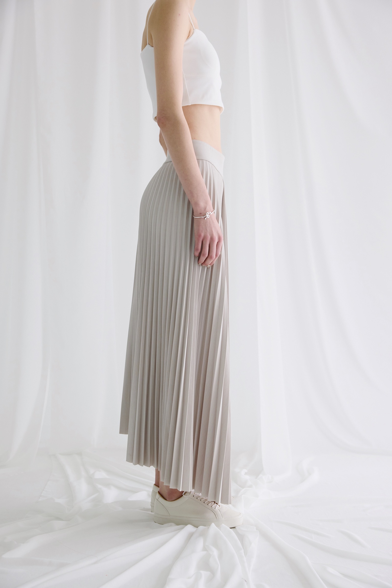 4EAC24D3-859A-4FCC-A6AE-3957D3D29AB5