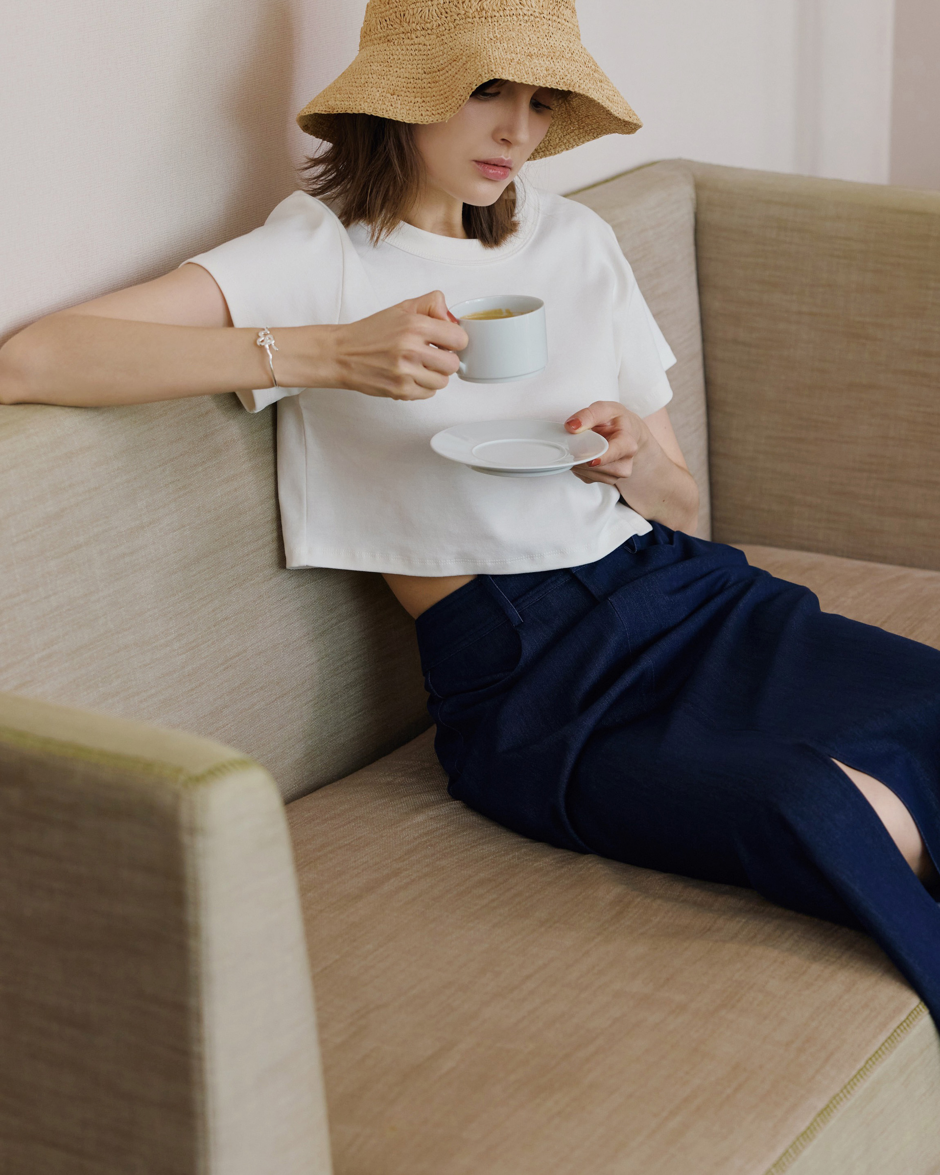 DADDCCAD-9221-49F6-B8F9-70332FAC2791