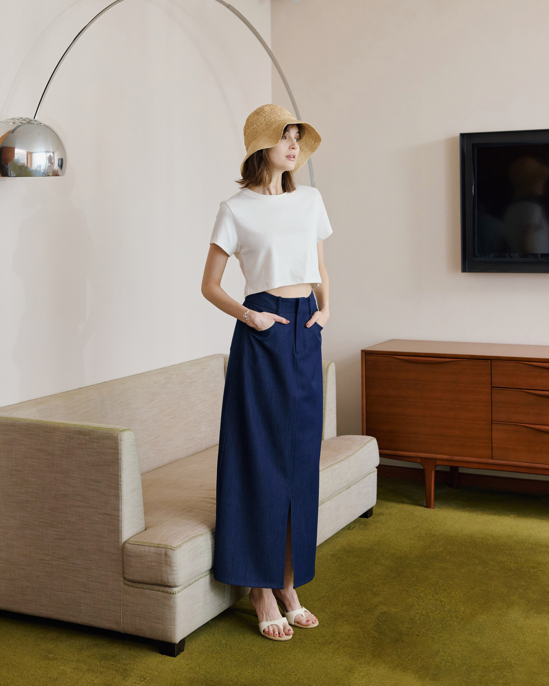 B0416D65-20E6-42C1-A942-3FFF63077725