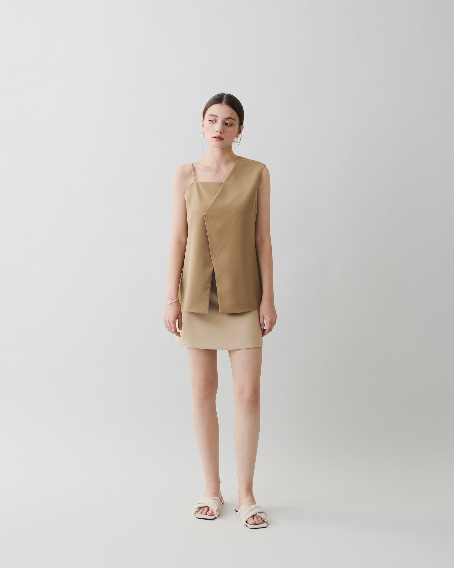 5BD2FC90-DA86-401C-A163-37B96DA28BFB