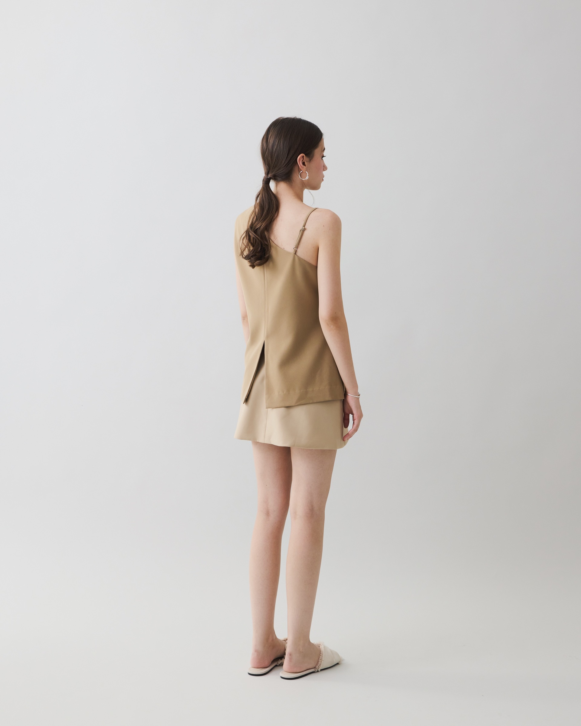 F0DBF730-674D-4CF9-A7B0-1B2820FFFBA7