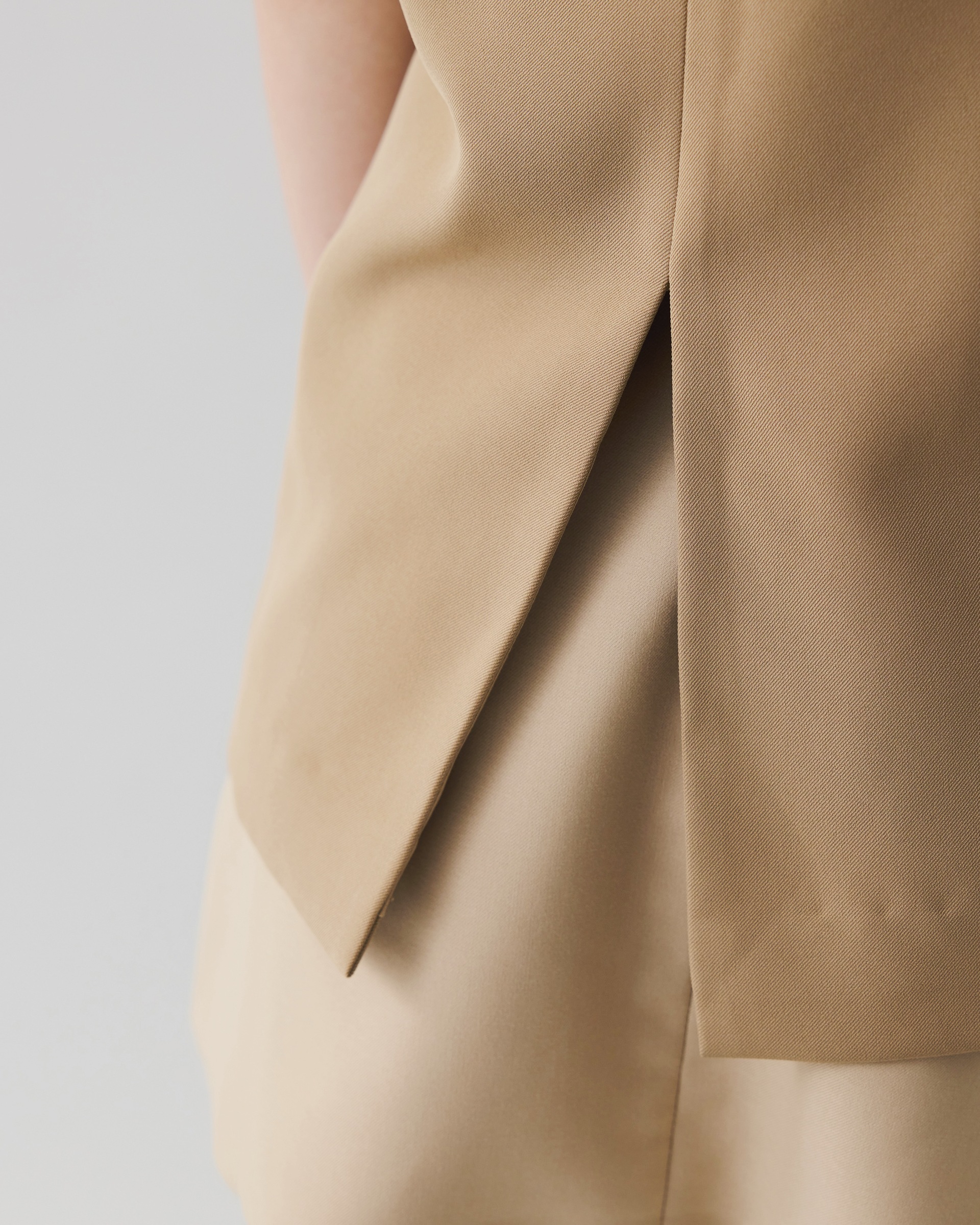 0DA63A16-2EC2-41A9-BD99-F84C0722E979