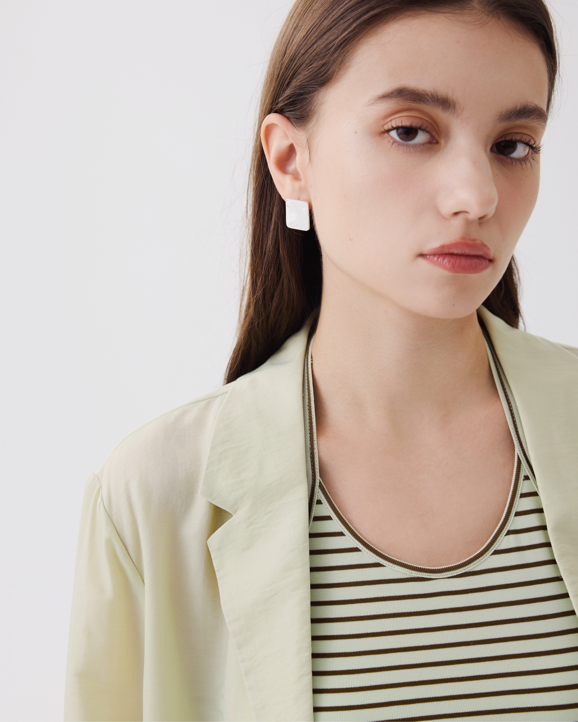 DFD2793B-5200-43BC-8275-F04583ED6F47