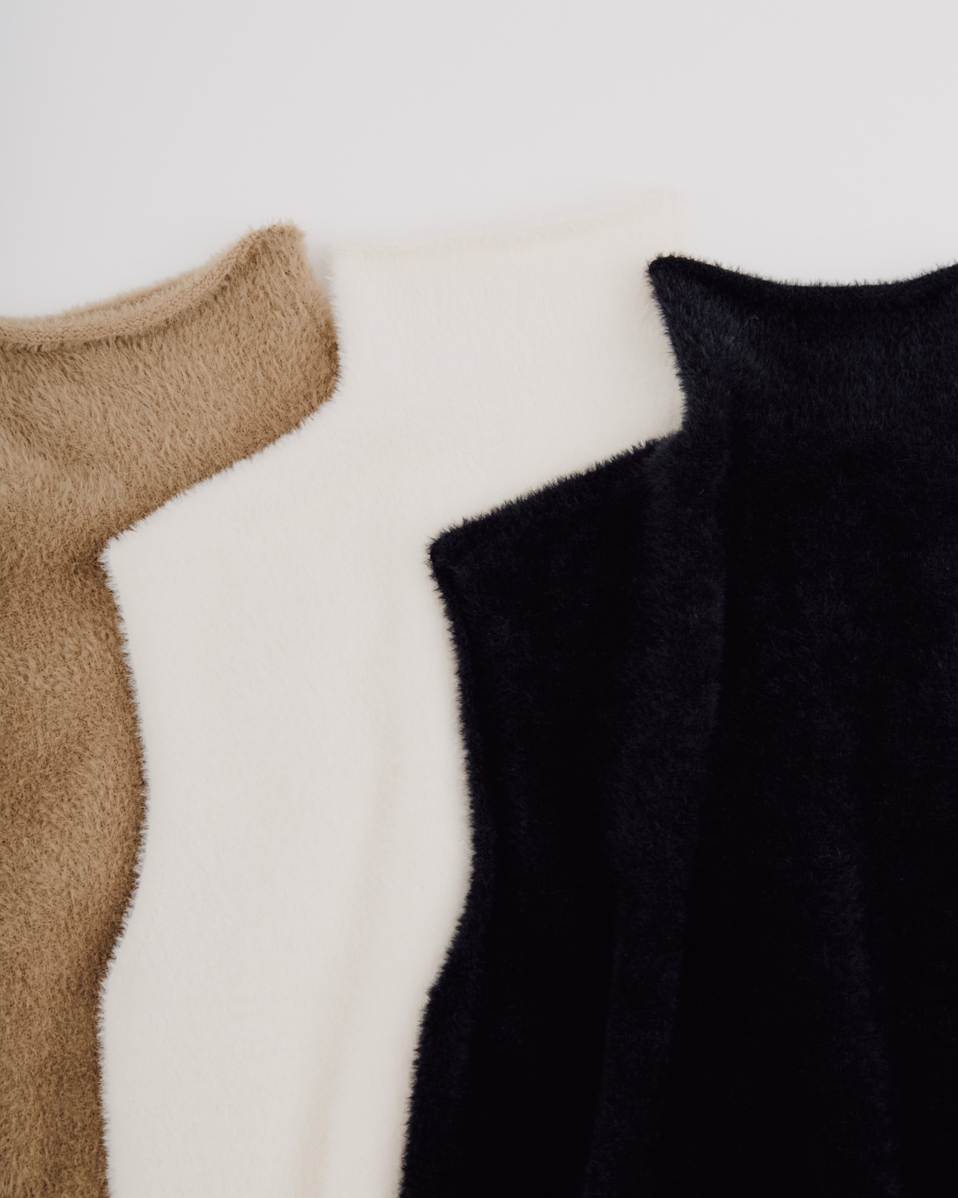 551A7664-5EF5-436B-8D75-15DE0AFF3A6C