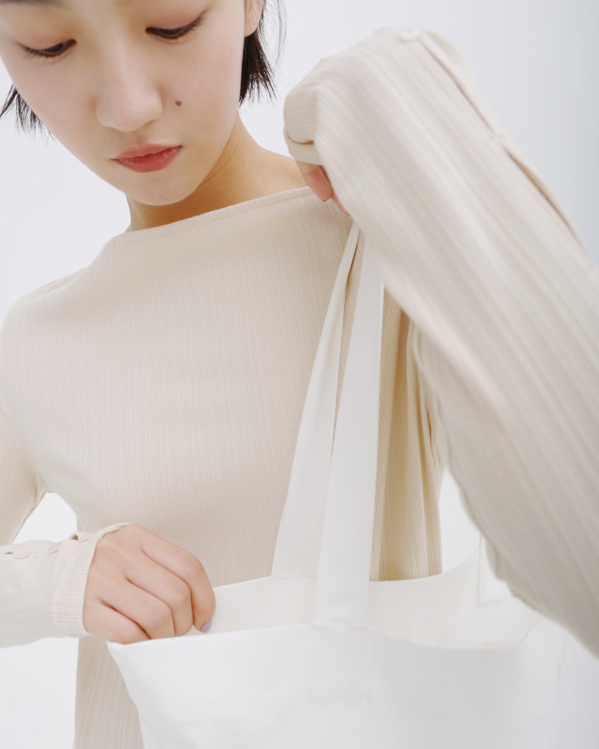 148C8C17-CCC1-40B6-B2D8-A90D2FDB93FA