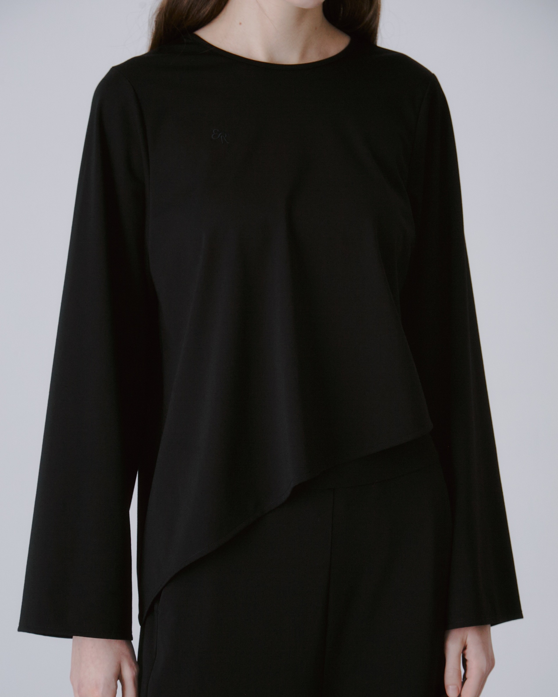 E328D14F-2E5D-47B5-844C-28C26F3EA845