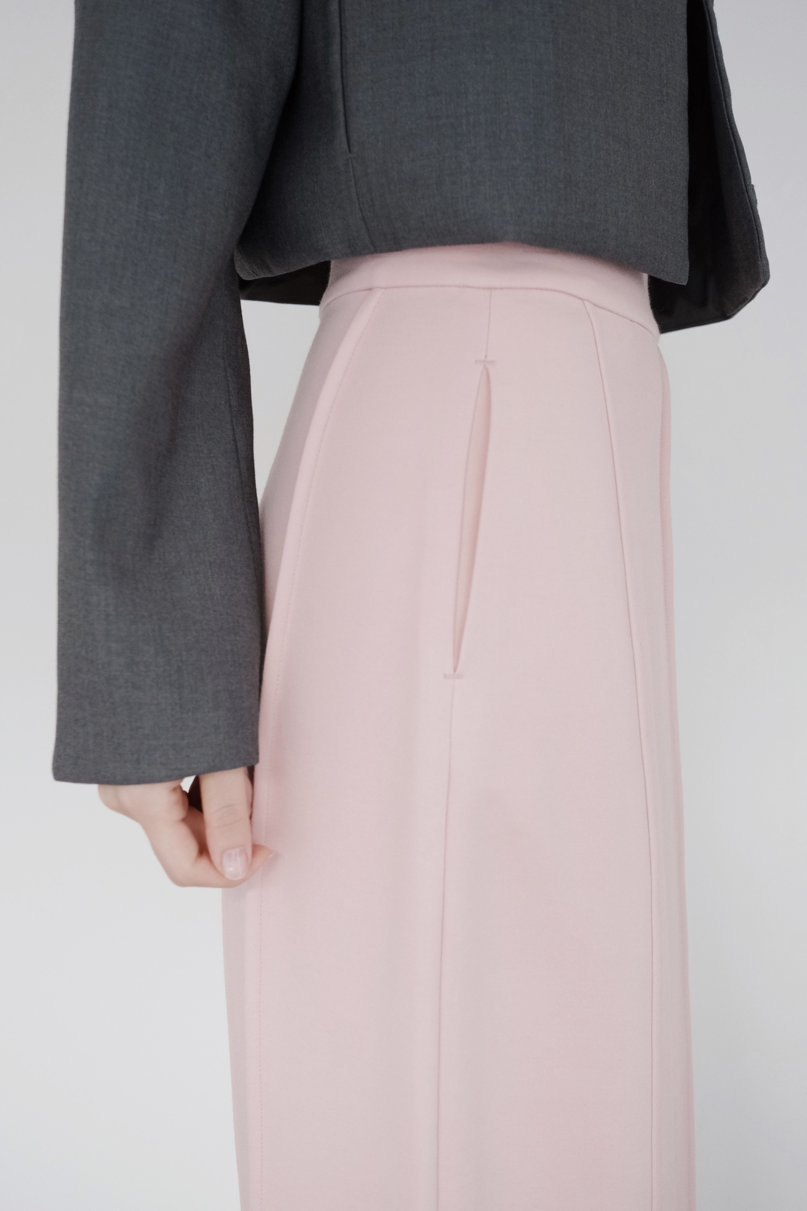 8B1635F7-2E78-4639-9DE0-4C130F541F51