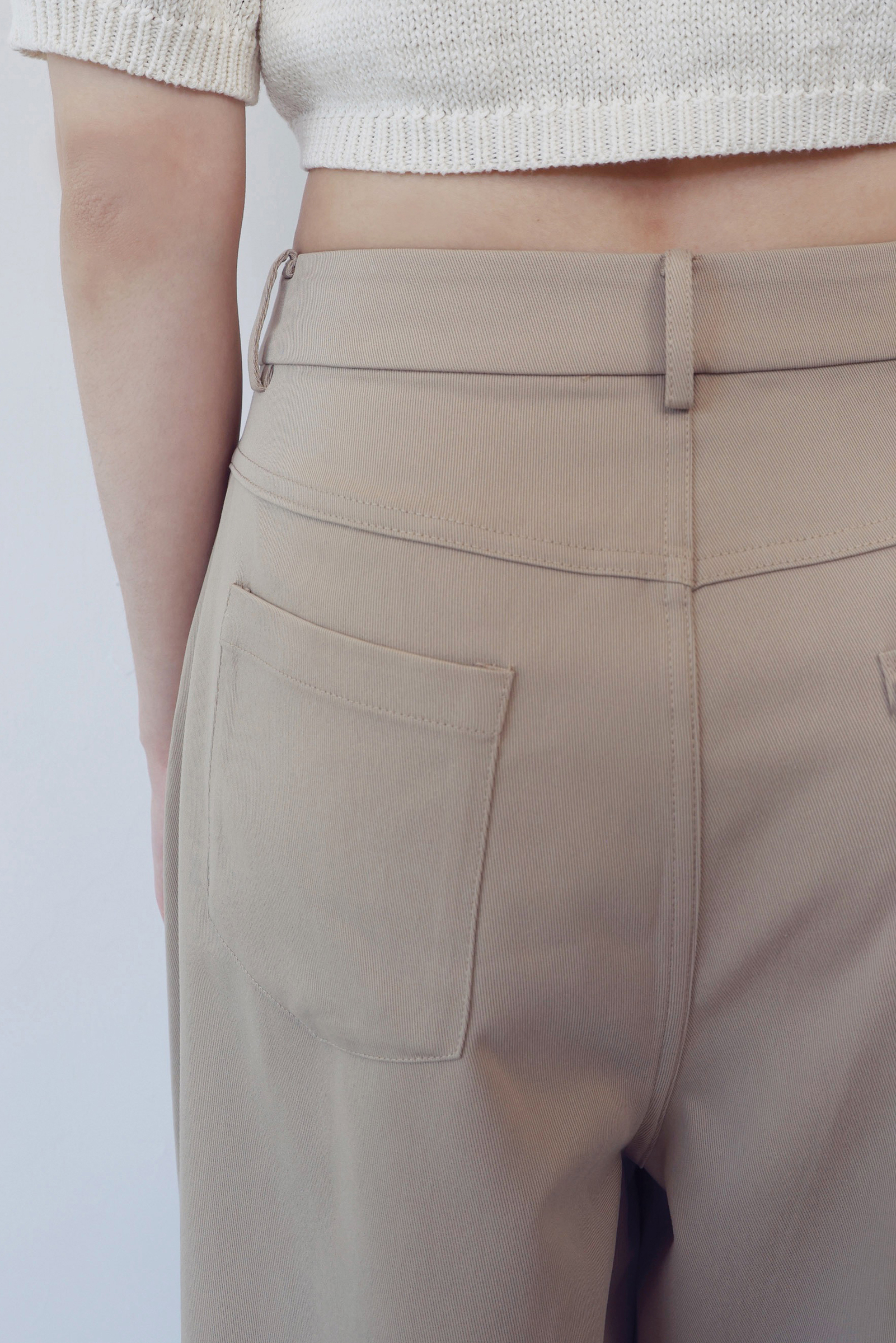 3BA454A2-A262-44B2-9193-395C68705039