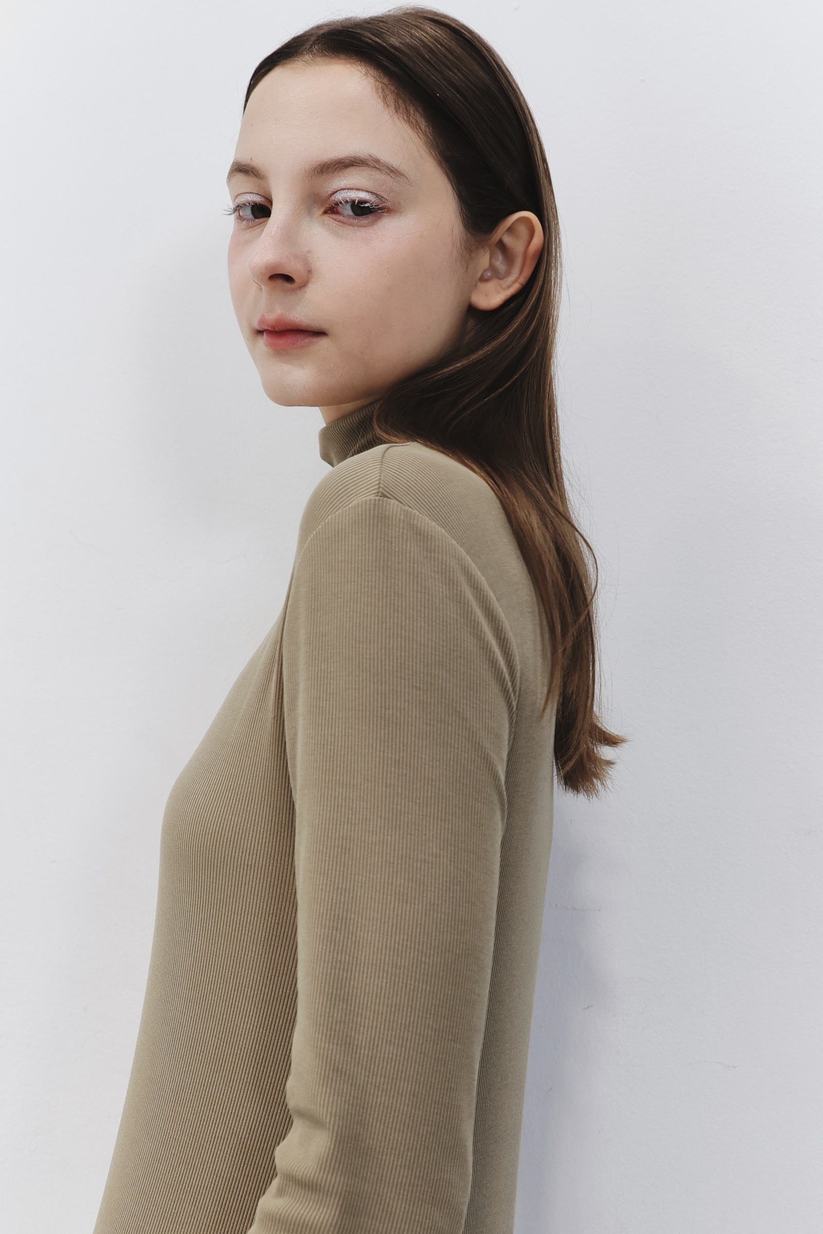 8D2076D0-0159-497D-A799-C1E854434131