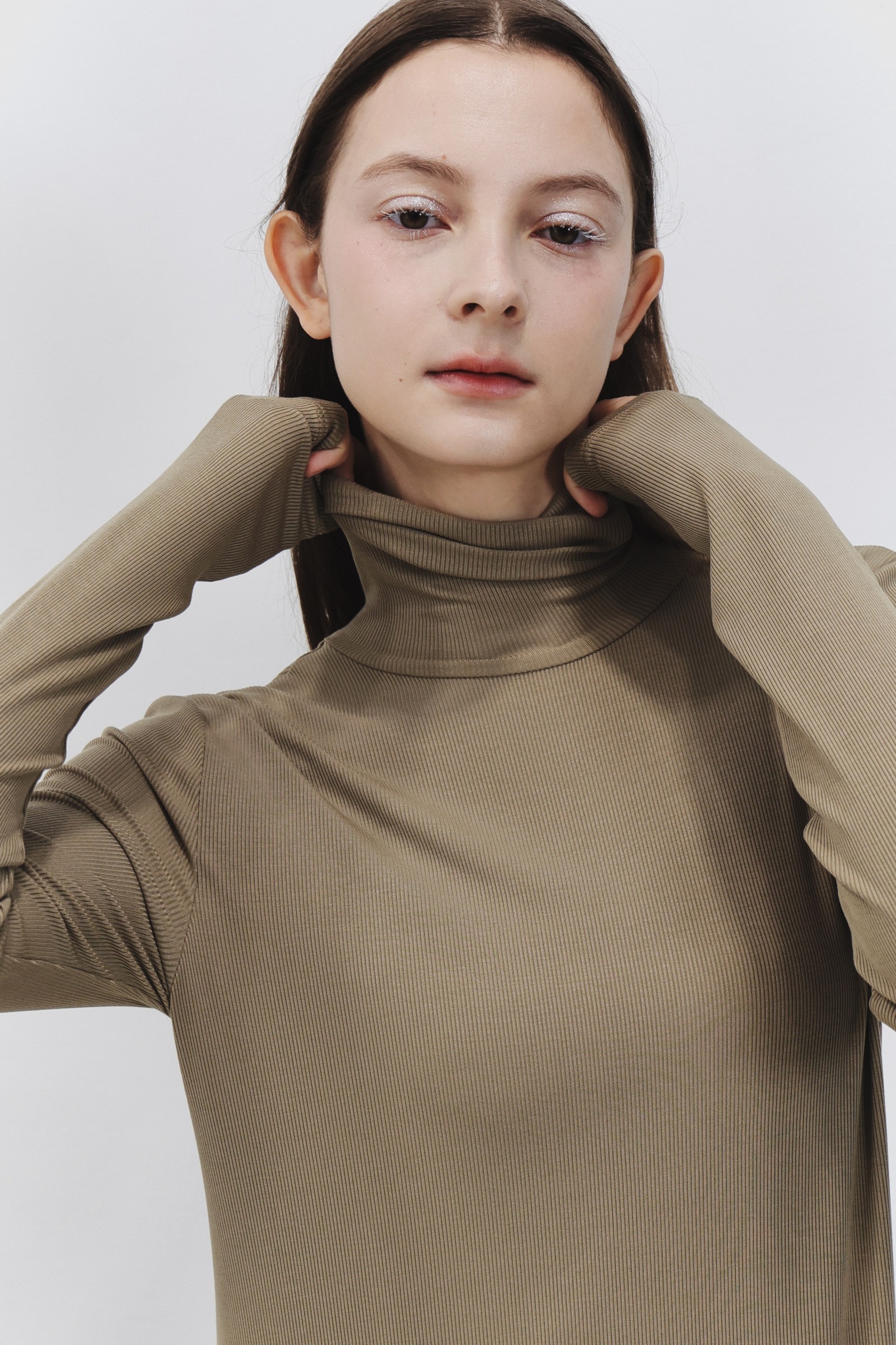 AAE28941-09AA-4CA9-8BD5-13D950039B96