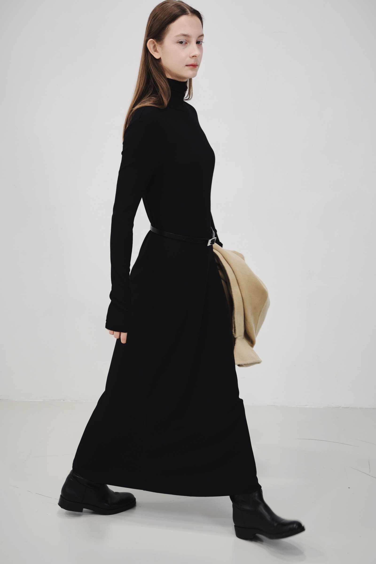 56BDBFB9-9D47-4A0C-8221-4F6639C569FE