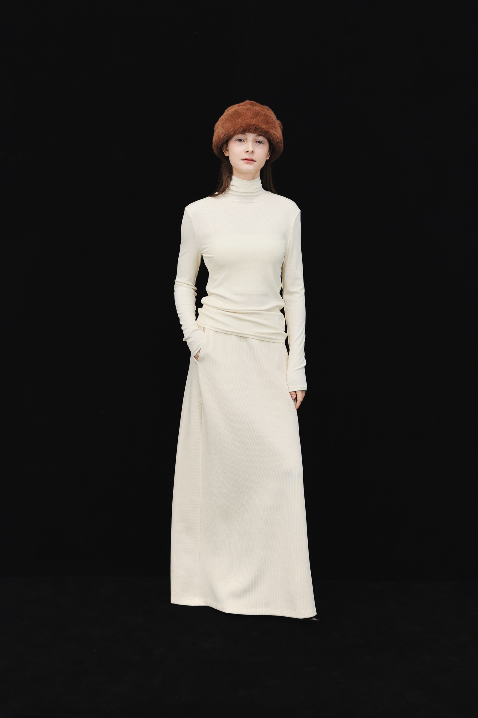 EA95B9DC-9F83-406C-9DC7-B3950E404937