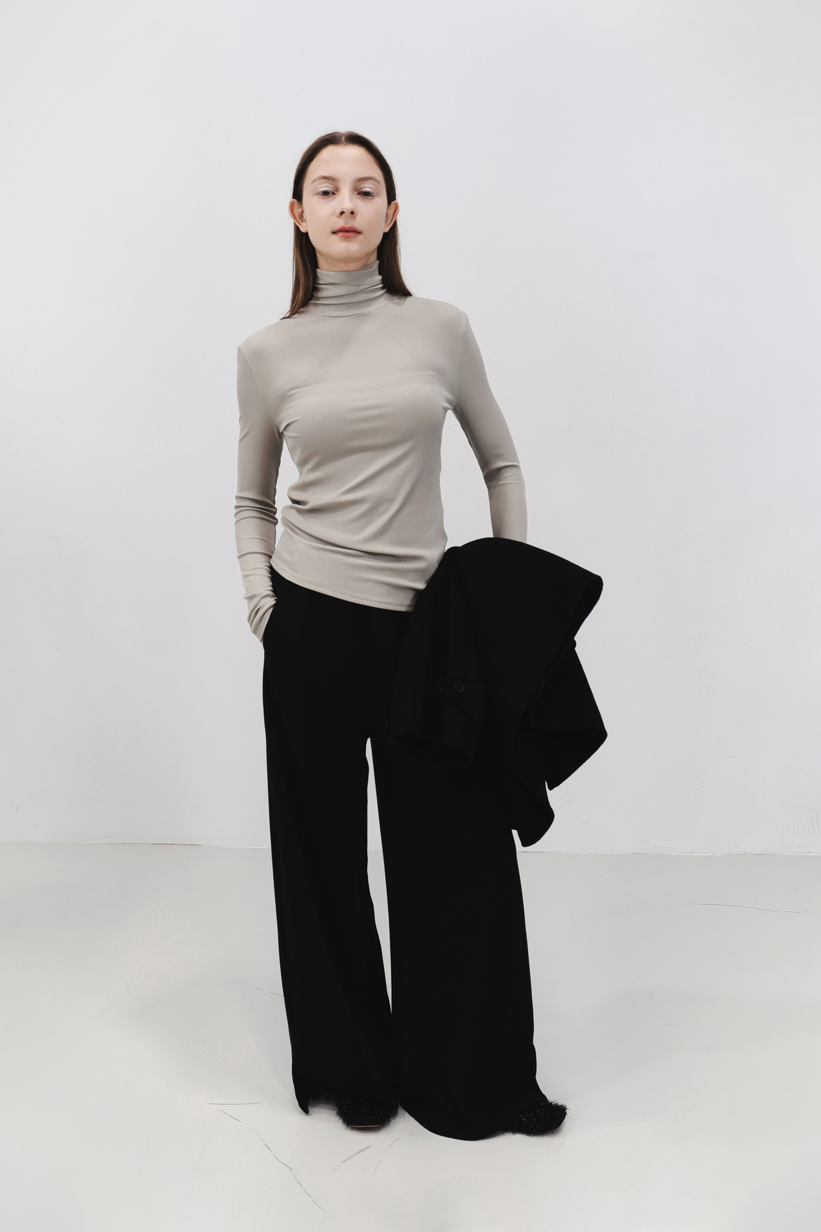 077DB3B1-EF40-4C9D-8139-F35903EF53F2