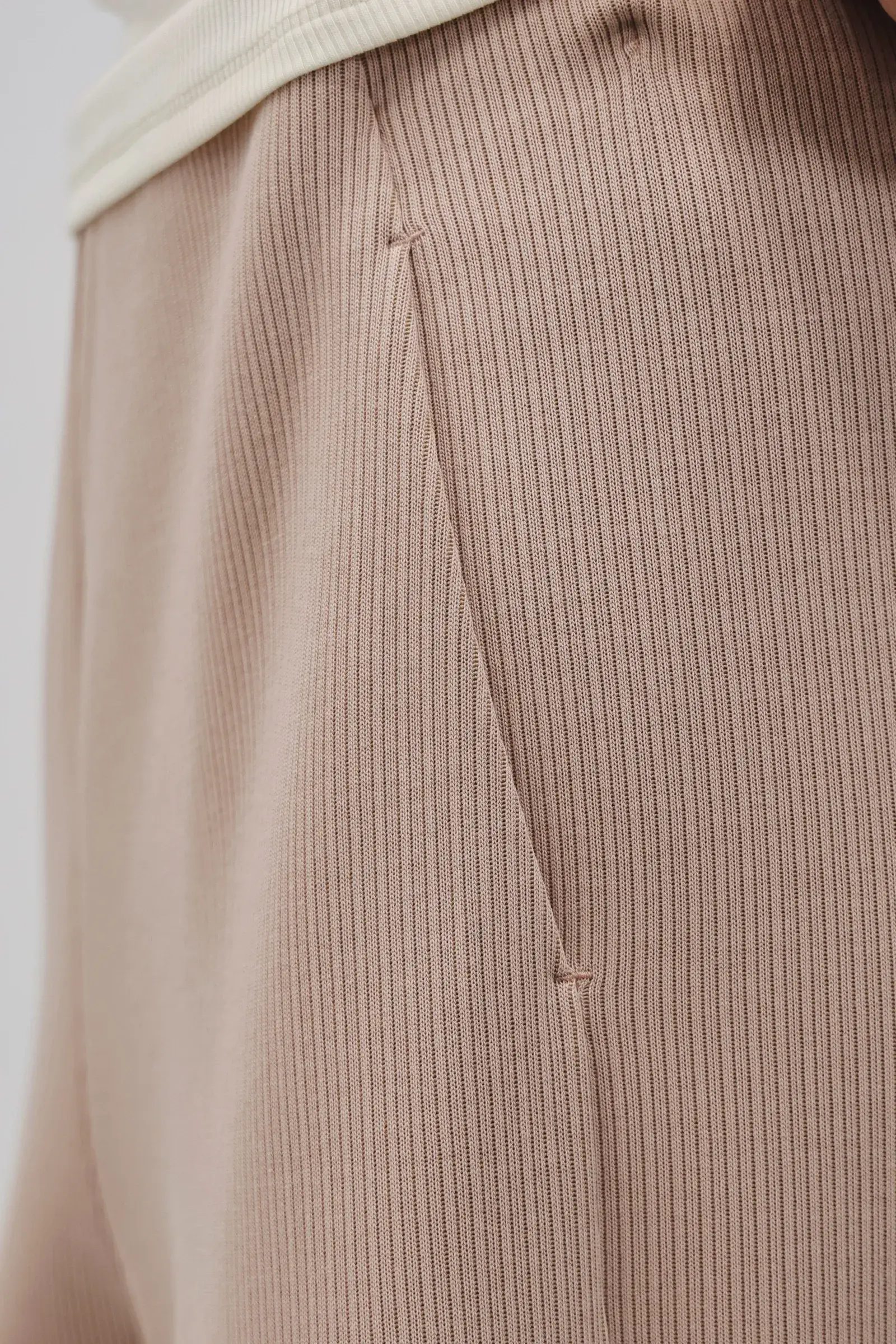 9DE3EDED-4AB5-4CE2-A0BD-94EE949E5E9F