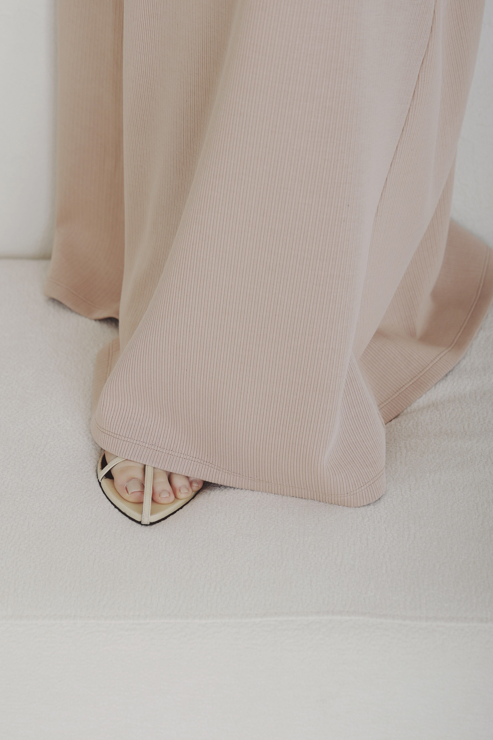 C75F26AE-638C-40E8-83CF-92F057468FBC