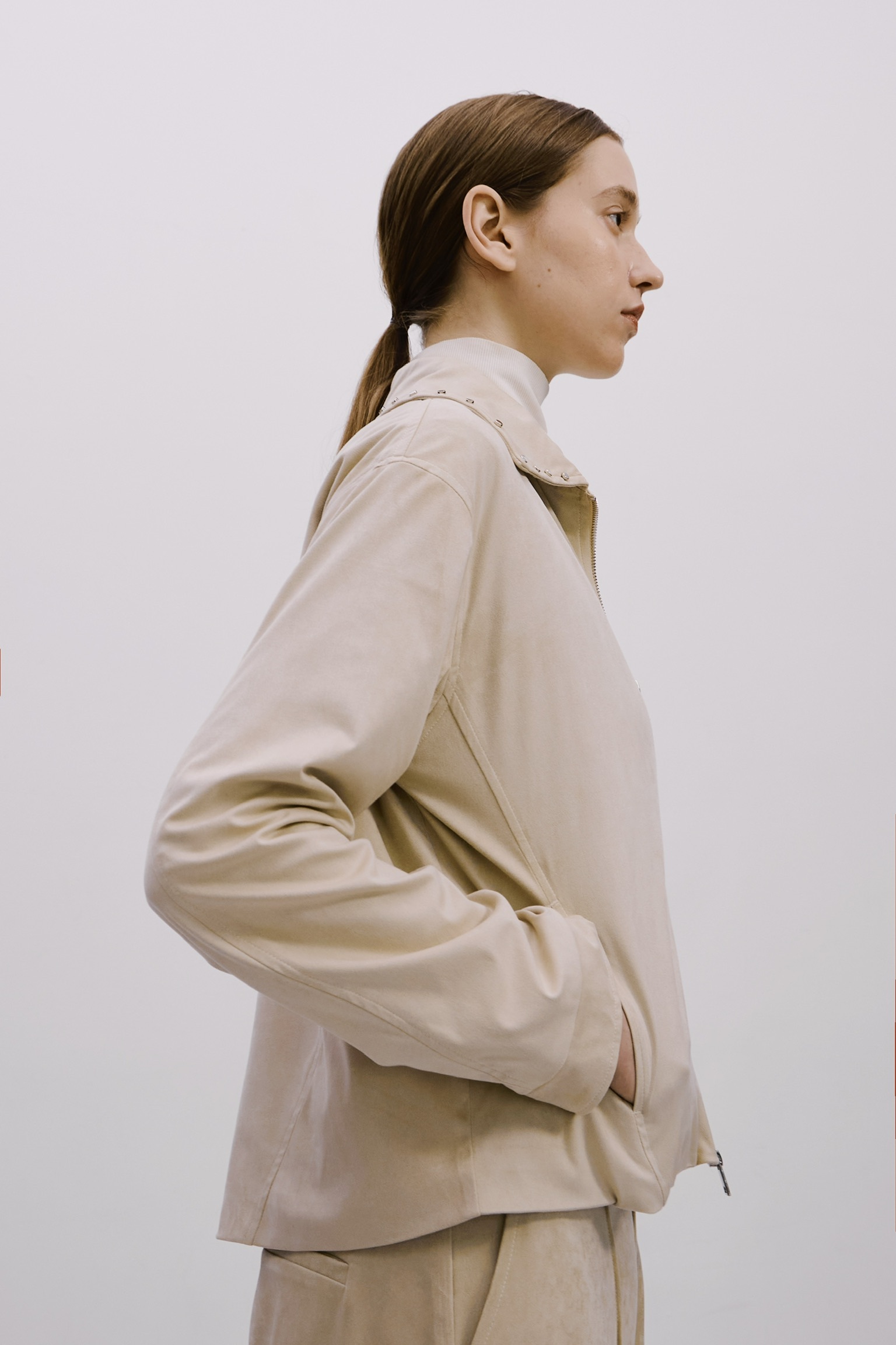 CC99AFBE-4983-48B7-9D24-CEA1801CE8DE