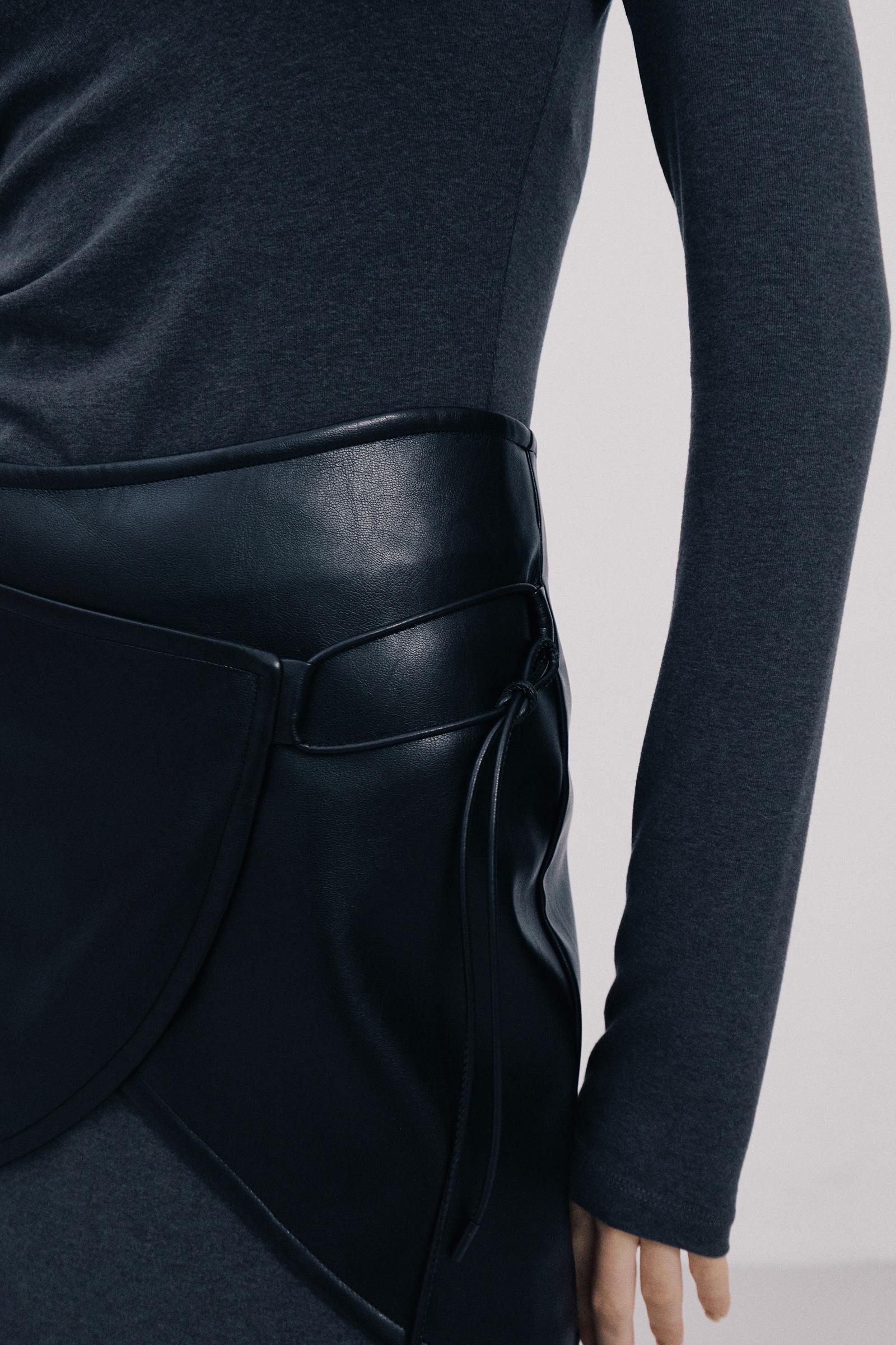 D8037139-06D7-4310-9F64-3953E1913FB6