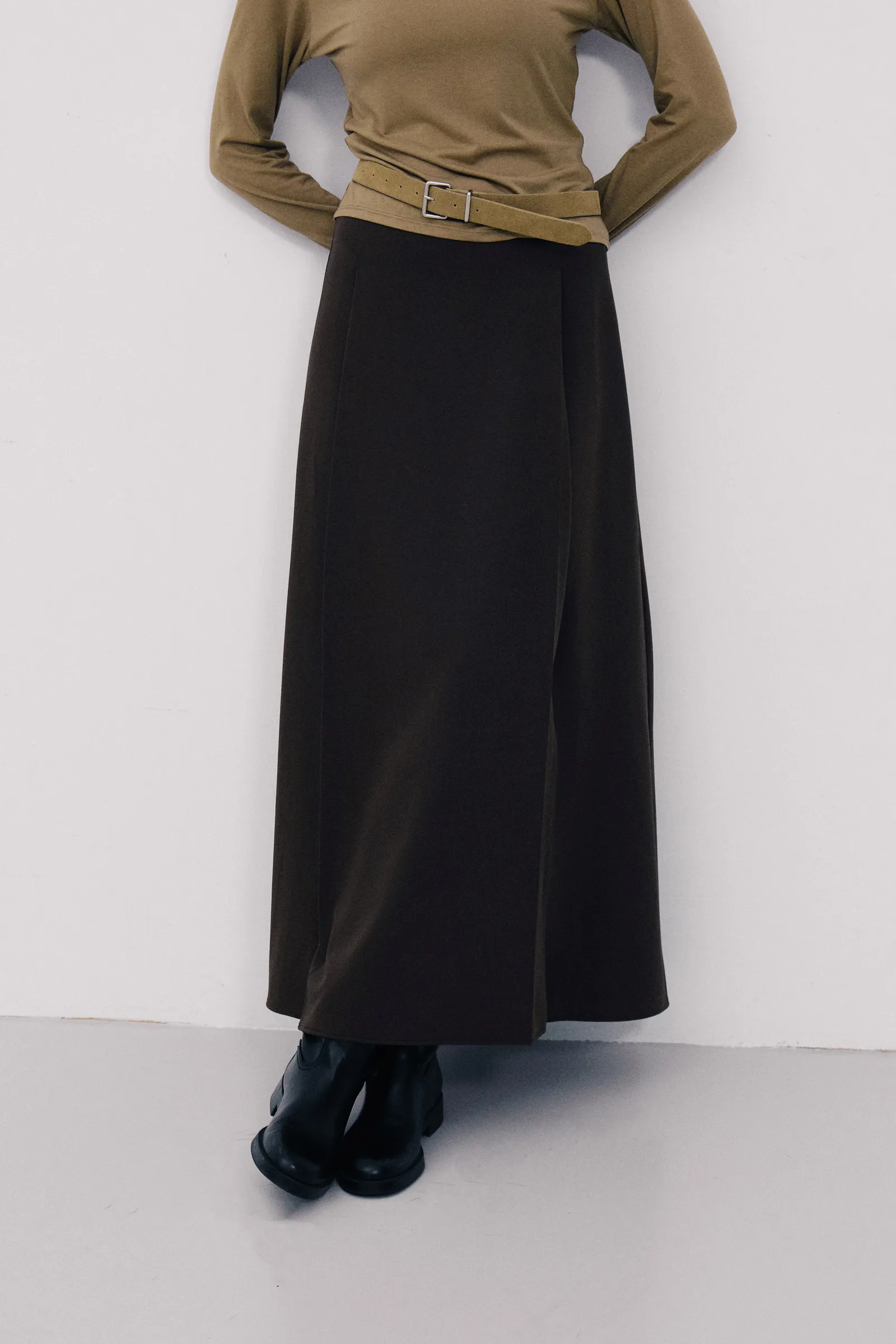 AA445A37-D69E-49EA-89F5-2F6E1B4B3990