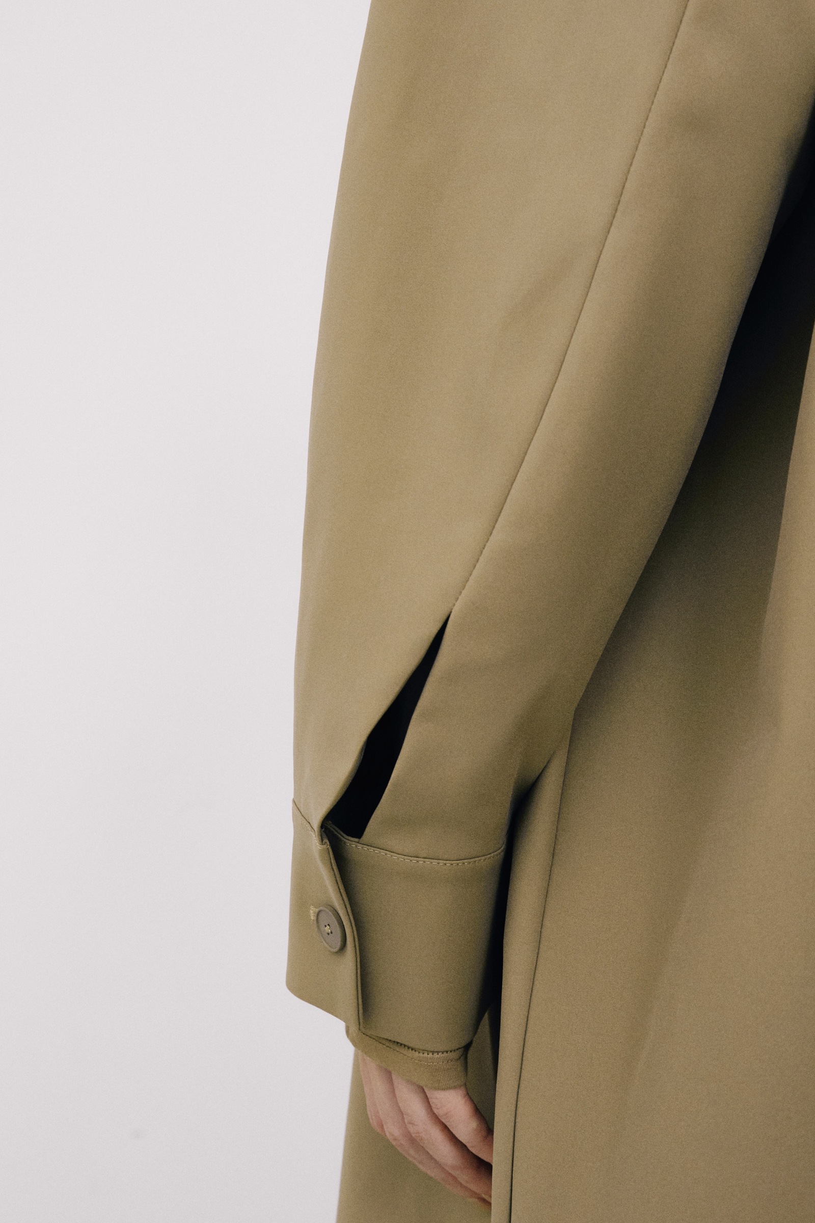 6A166827-A094-4852-BA30-08D0D9222BDE