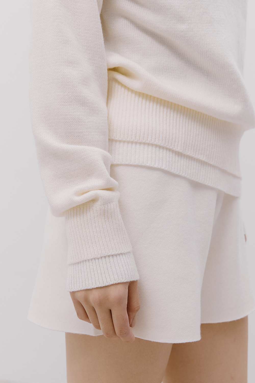 E48FB4C5-543D-4FDB-81C2-A4CCA5E0FE6E 2