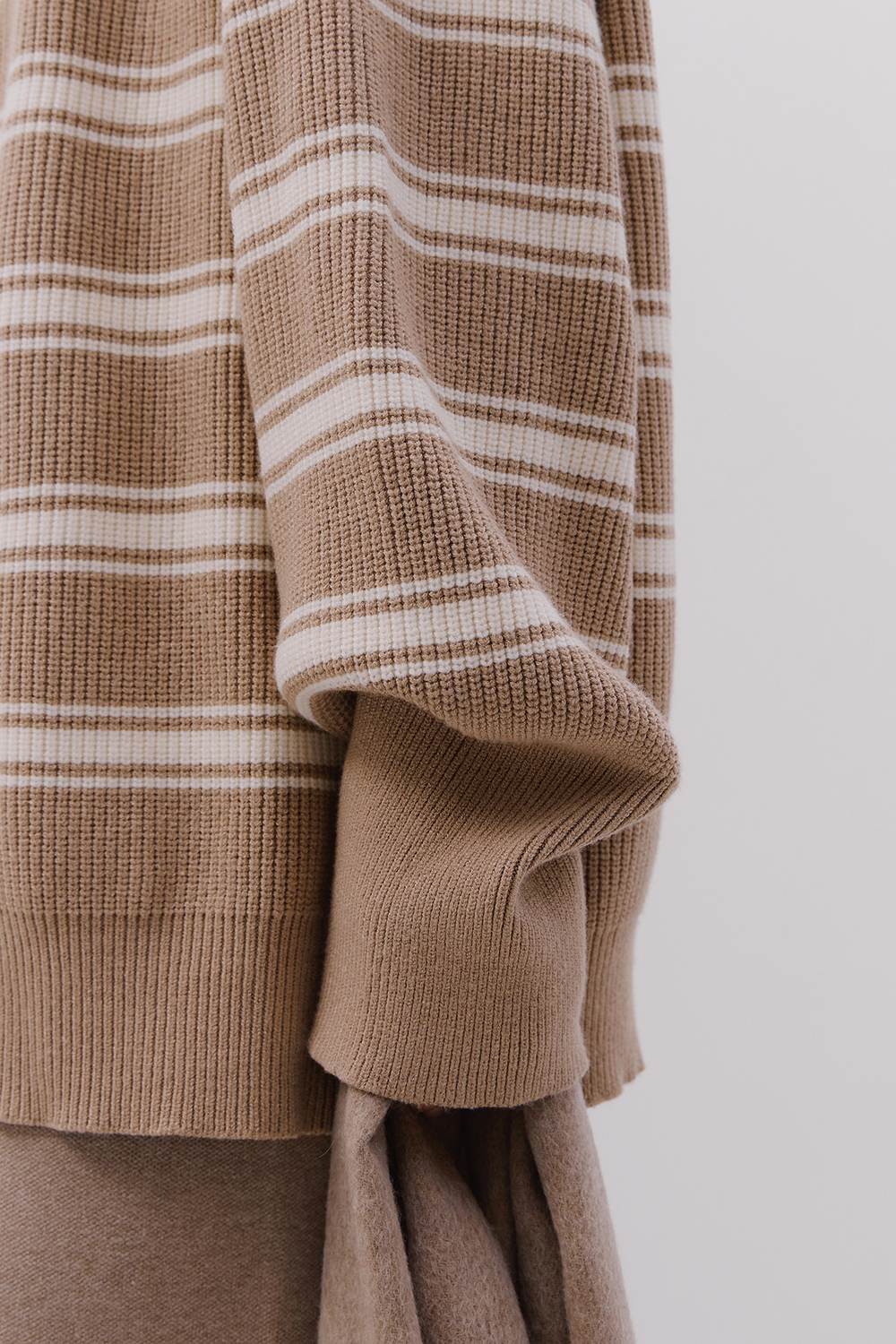 B8130E46-DDAD-43BA-9E22-F6EBE15928BE