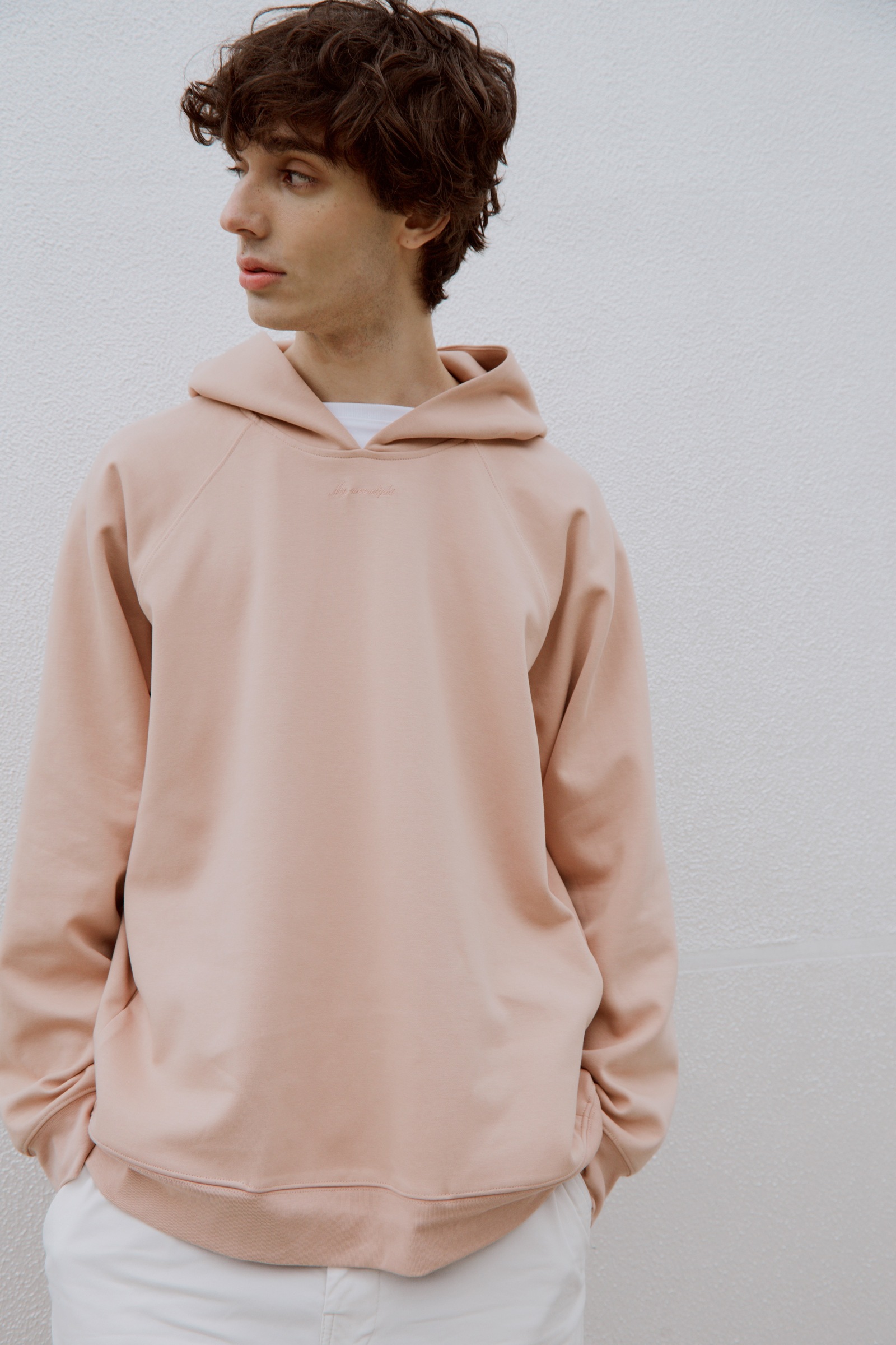 B3D2C881-100B-4E13-ADE1-DC50E2A3B44A 2