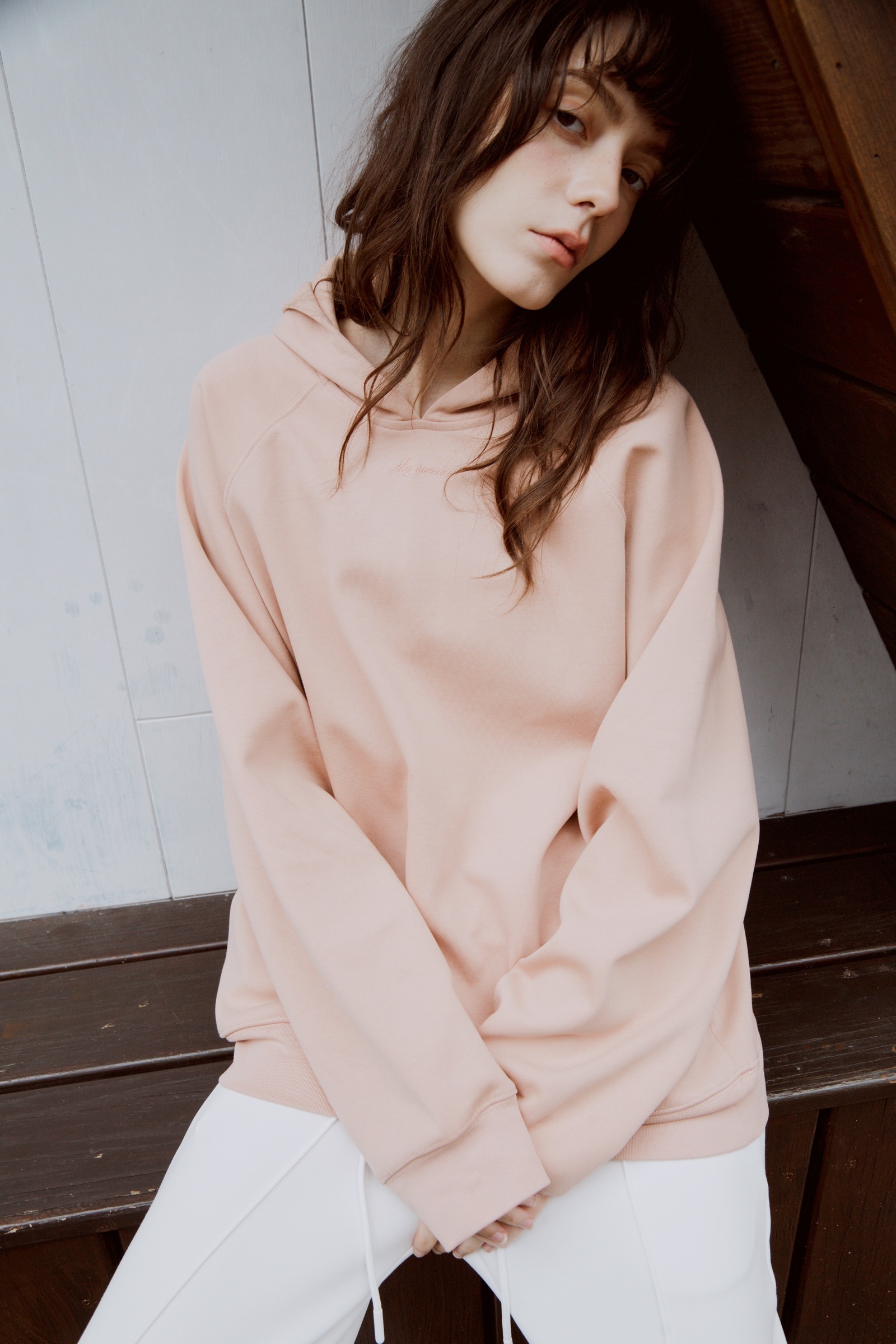 CFF0AB31-C6BF-49AB-B3A3-B41C9CA0741B 2