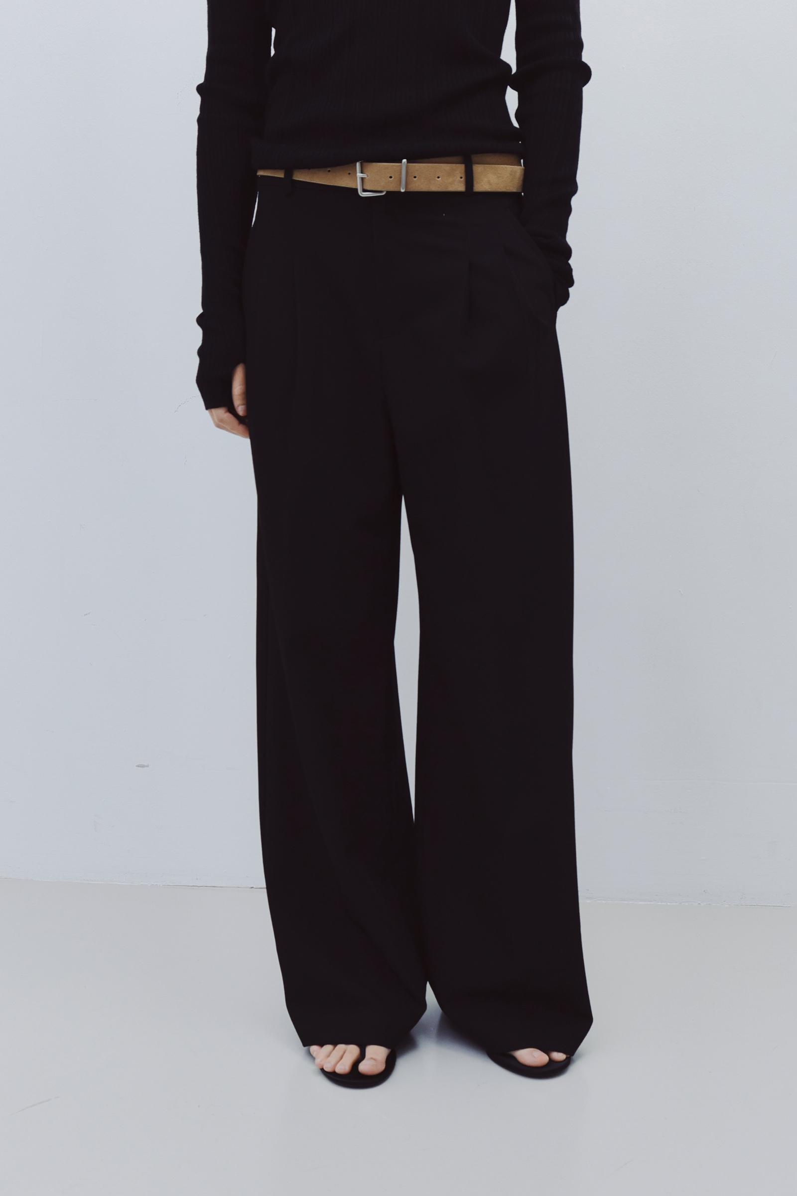 27482B82-A008-42FA-98C1-F9BDF21B97EE 2