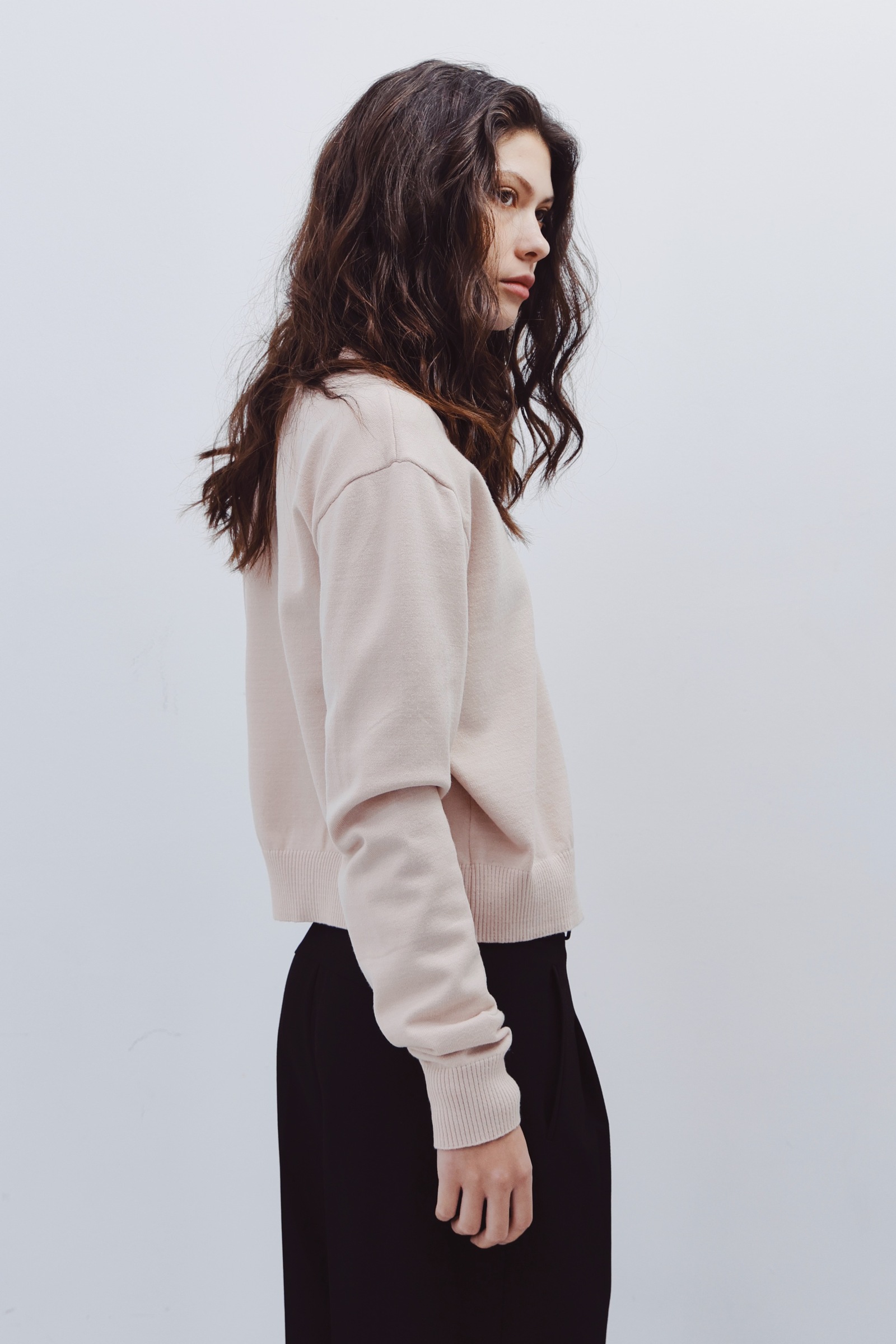 7676E82C-3B61-4FF3-8FCC-5F53F17A0E2D 2