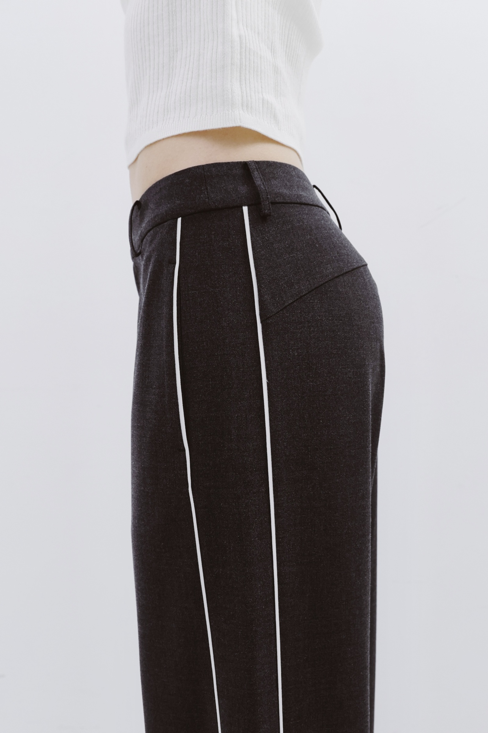 EAADDD1D-CC8D-4B60-A84E-0B31B6FC746B