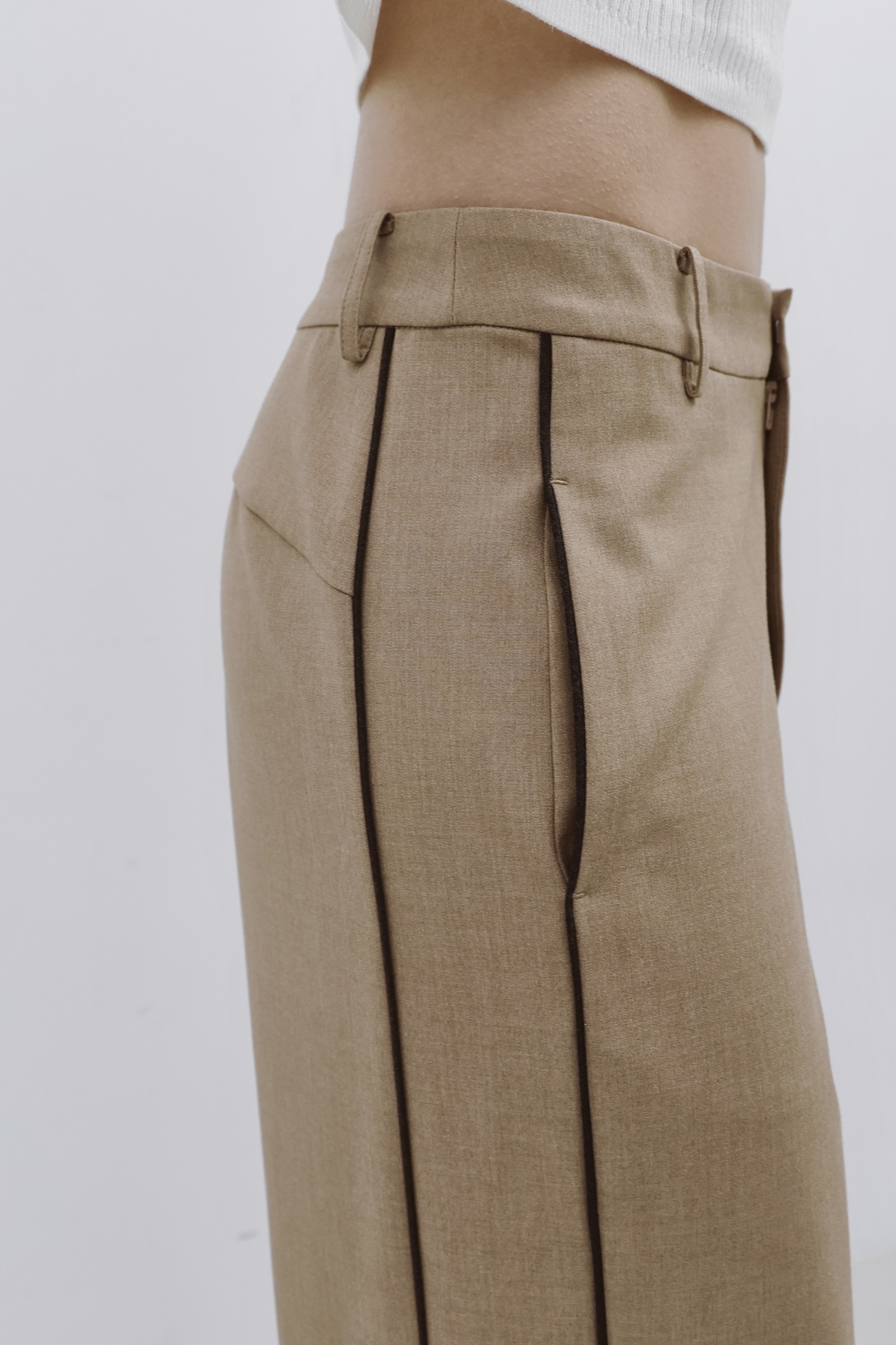 73CC204C-BD46-4266-A726-E48632BBDF8E