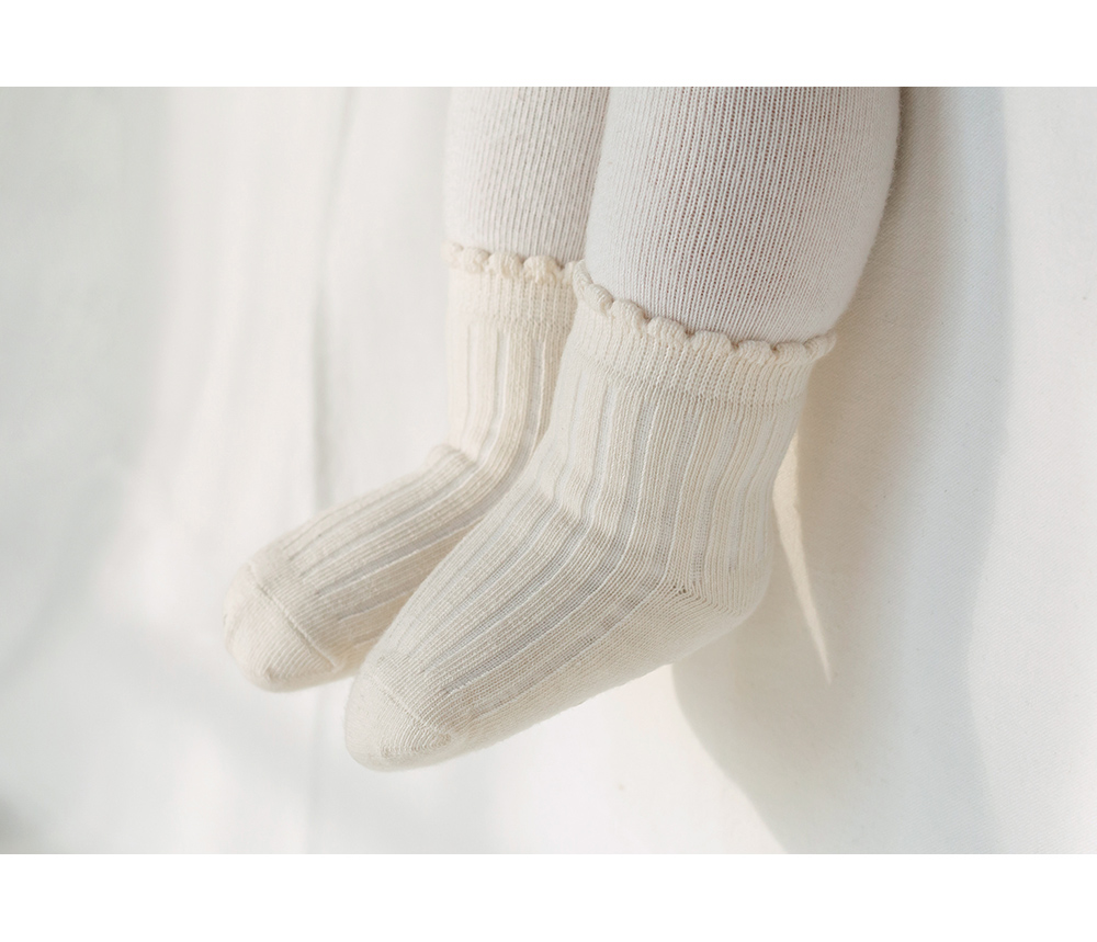 jinnygolgibabysocks_04