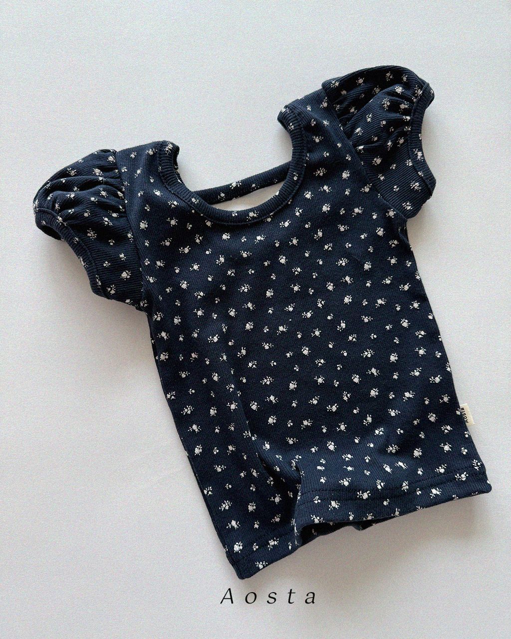 오픈백퍼프블라우스 네이비1