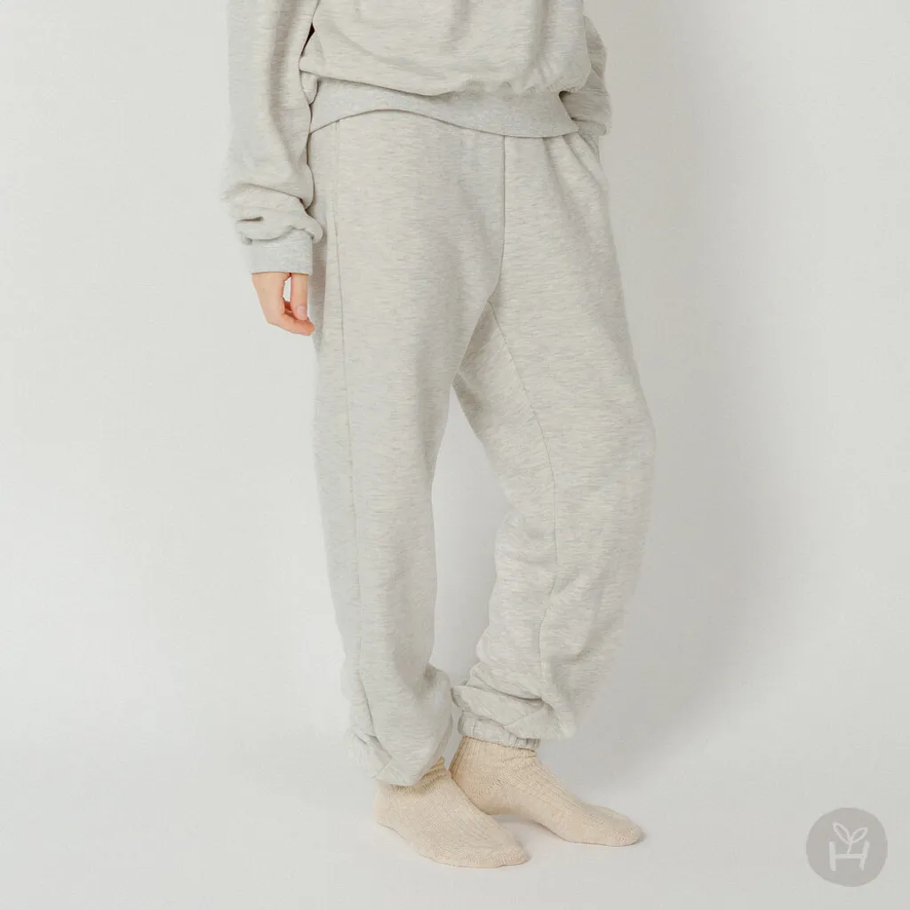 33f0650a352d144cc8d1384ecff6e95b