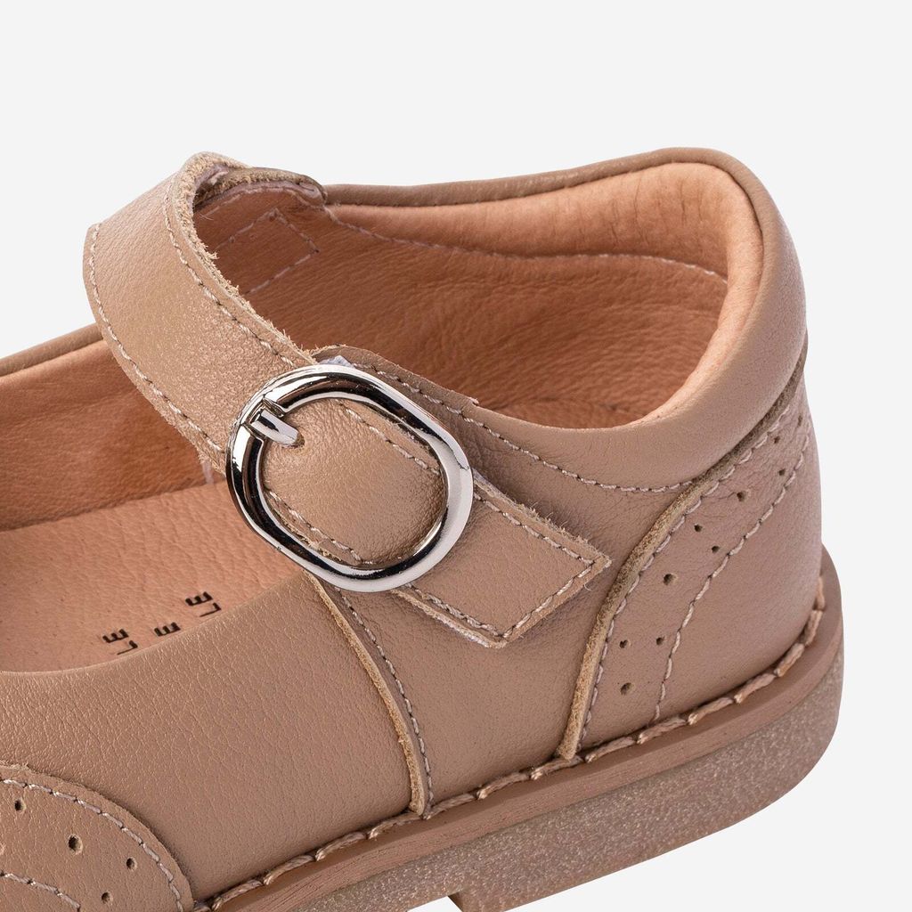 Charlotte_-_Cocoa_Brown_2