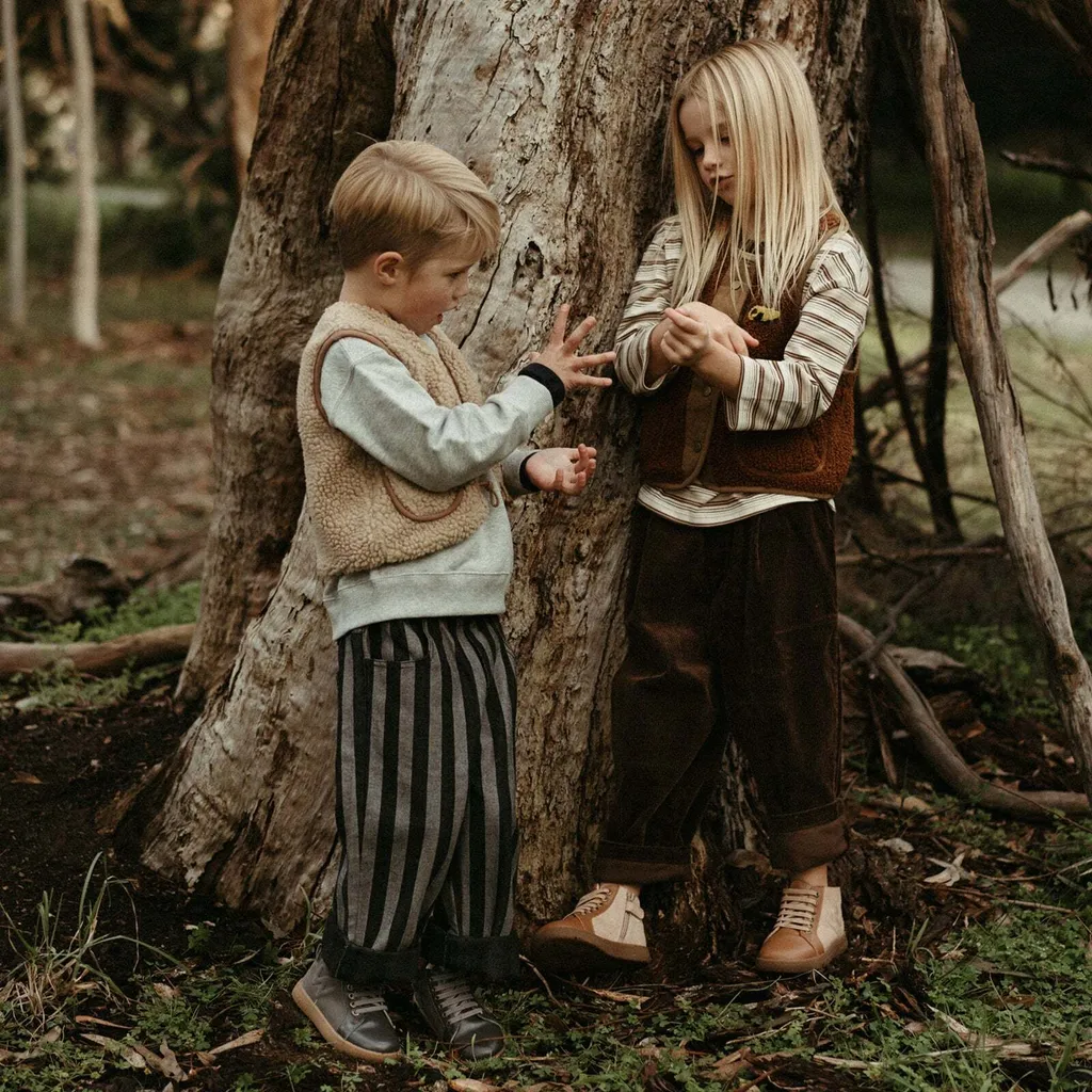 Pine-MilkteaBrown_10