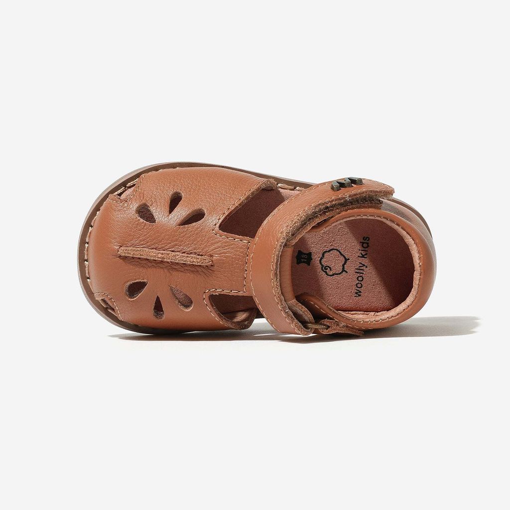 MiniChloe-ChestnutBrown_7