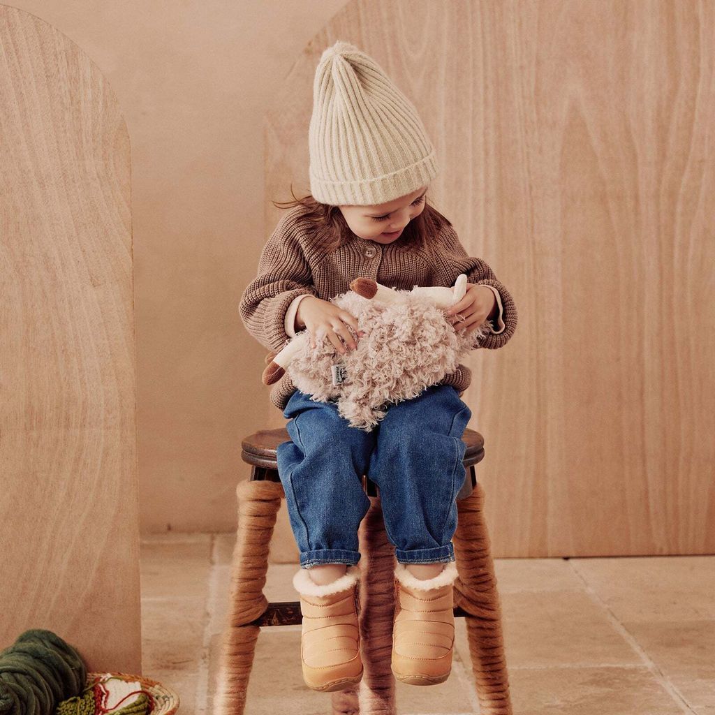 cf9919ec-bc3b-43f7-9c89-e591b2960623