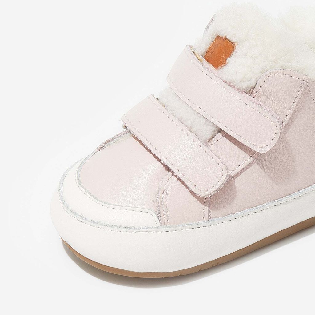 0bb8de9e-b3ee-4b41-a931-6d78d4a85e3b