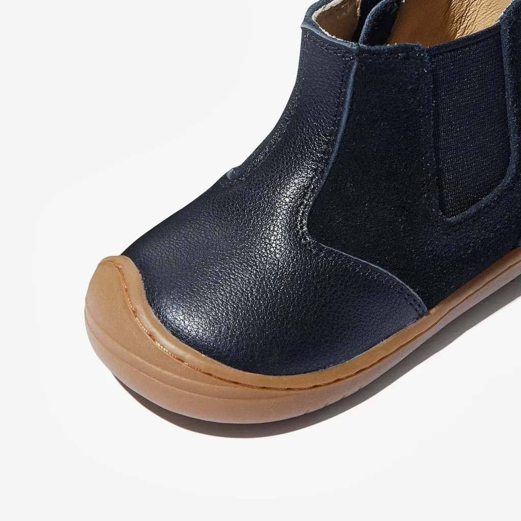 e9459488-1aae-43de-8758-8d9364ddb06b