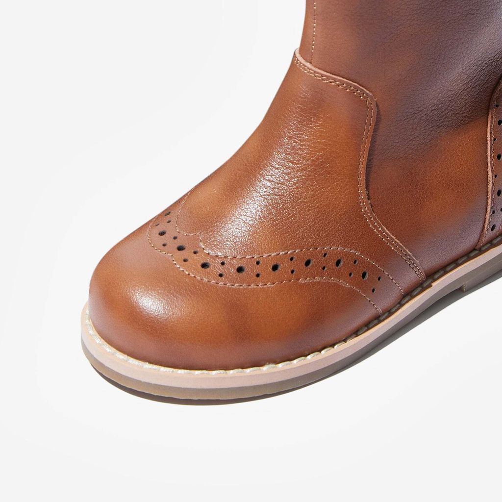 563cf19b-c9d8-46ff-9623-5640bdbcfb74