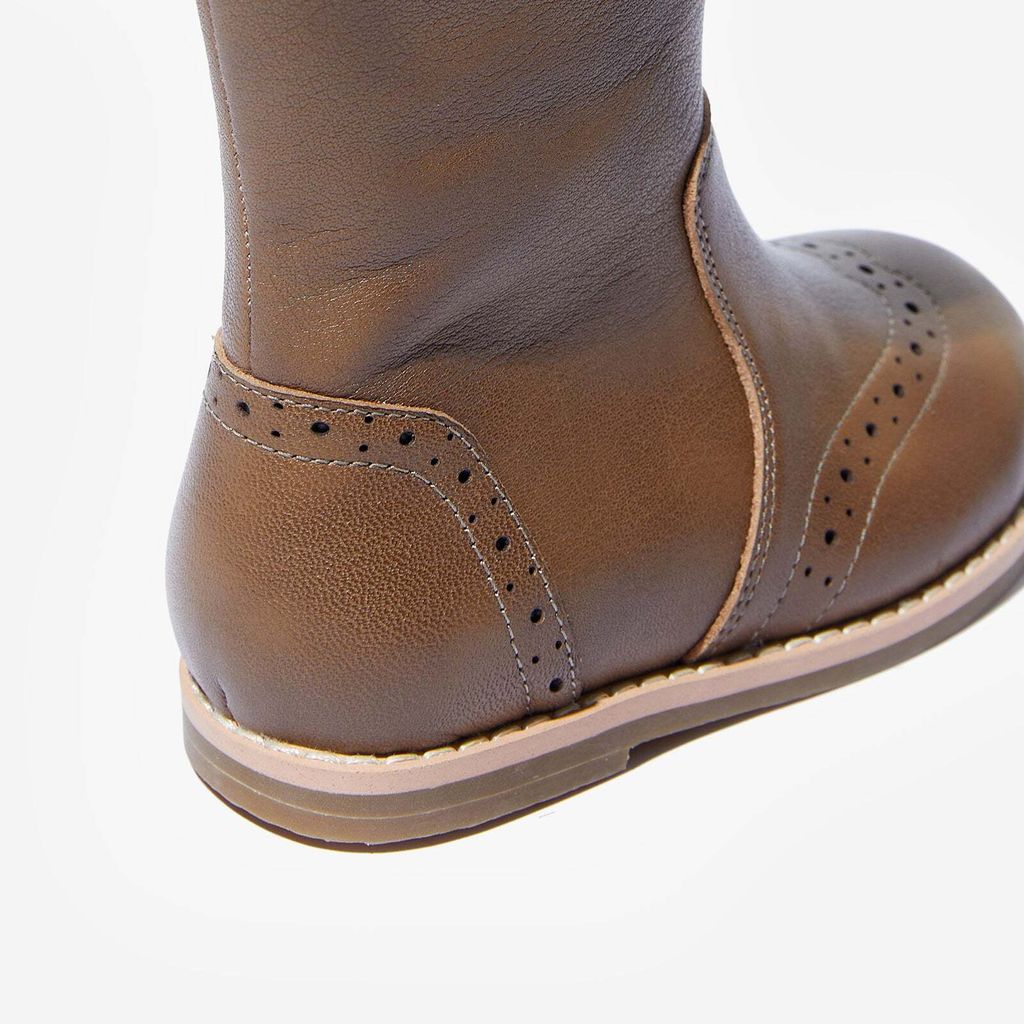 2d44f877-8c6b-4a4d-865c-a8f5fc6cc0fe