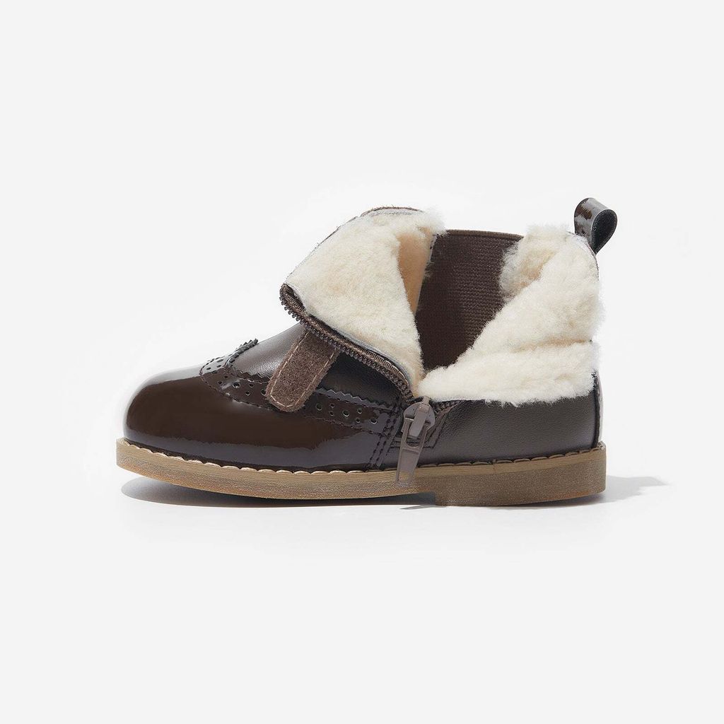 02eb4df0-7c59-4c1d-a77d-873e5855be62