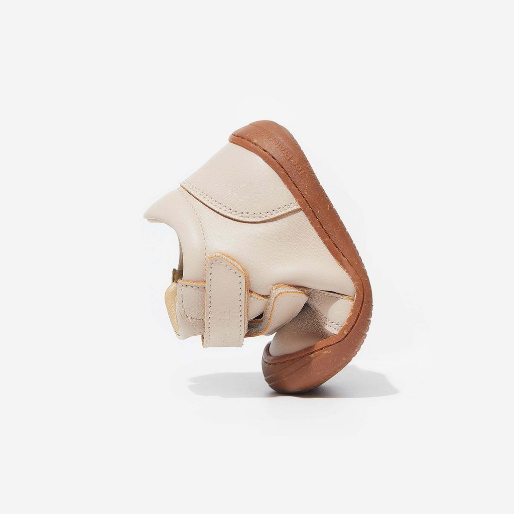 9133c566-e7b1-4d7a-ba79-c23ed456cf4c